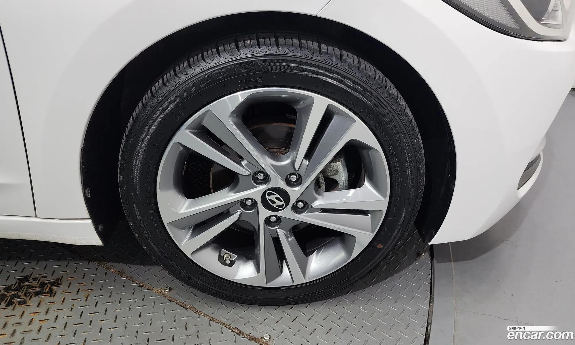 Hyundai Avante Vi 16 Gdi Value Plus 2017 - фотография 18862566
