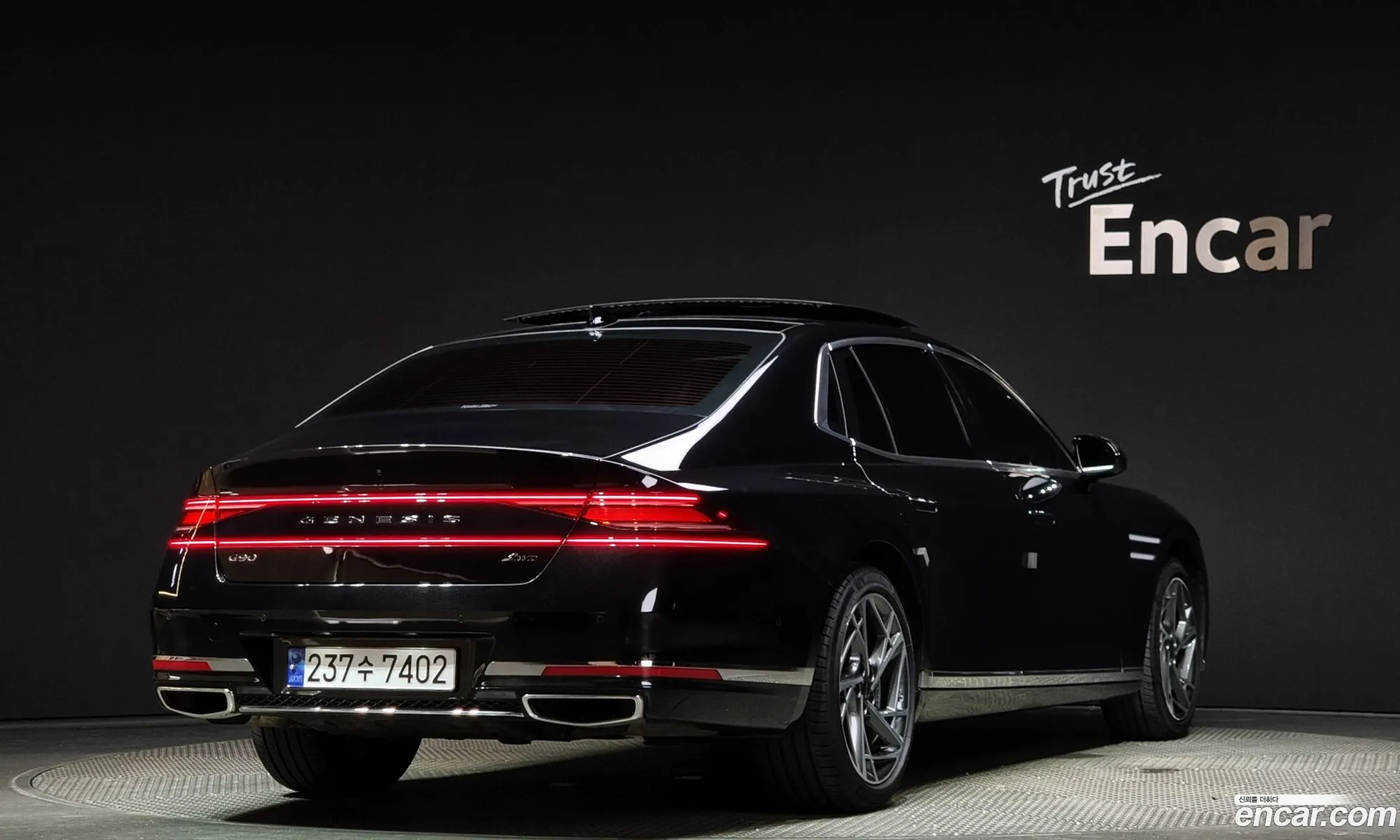 Genesis G90 Gasoline 35 Turbo Awd 2023 - фотография 1698287