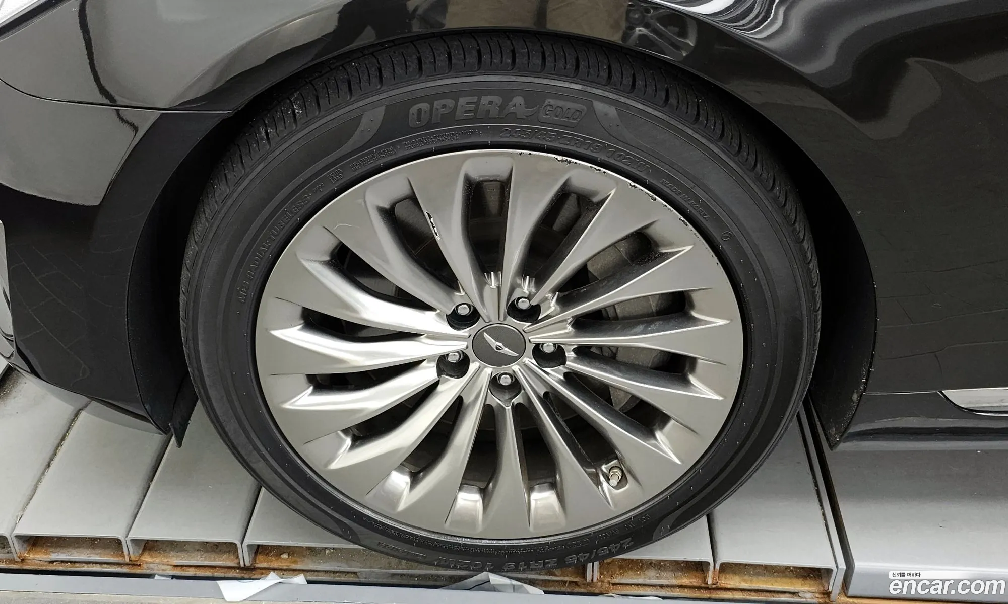 Genesis G90 I 38 Gdi Awd 2018 - фотография 1698278