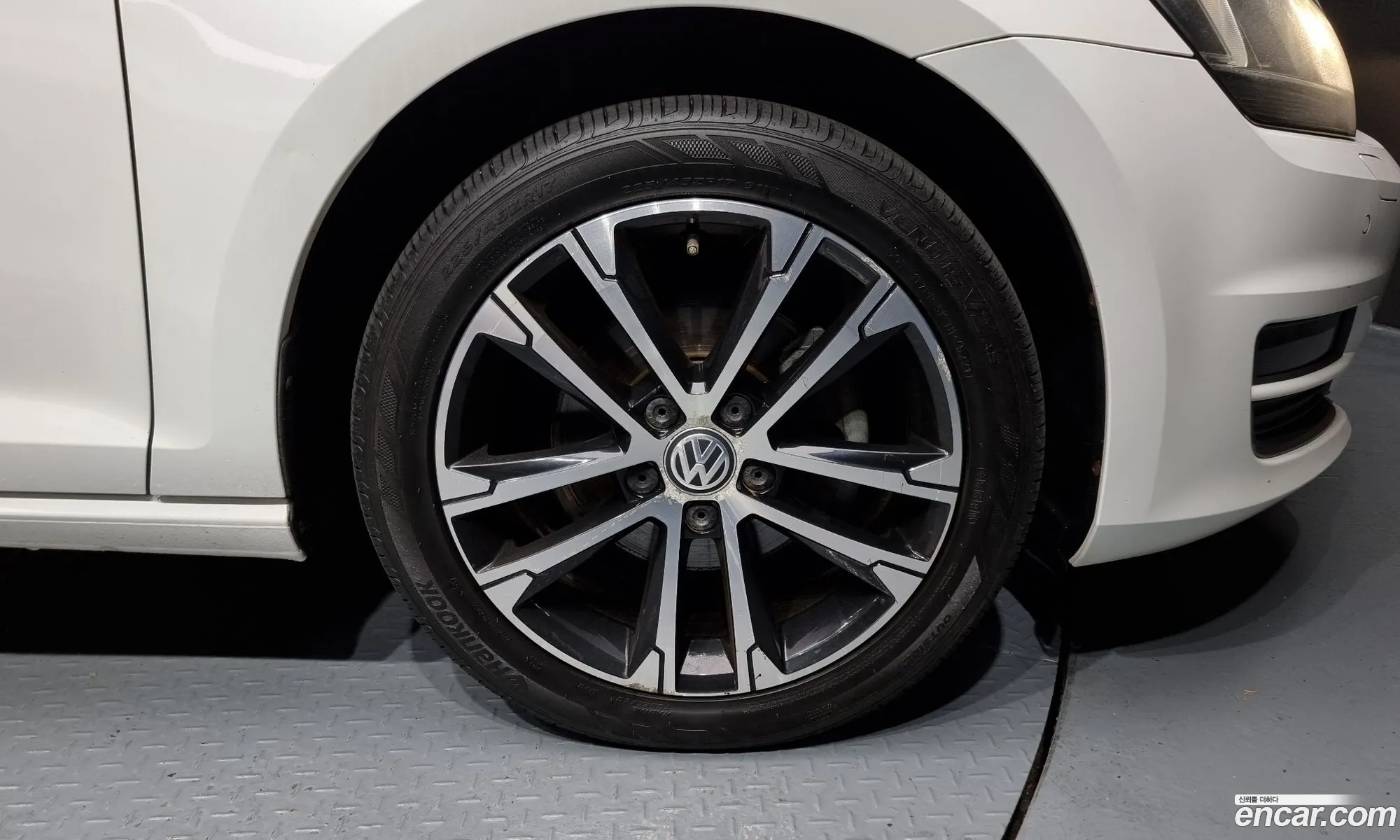 Volkswagen Golf Vii 20 Tdi 40Th Edition 2015 - фотография 3761432