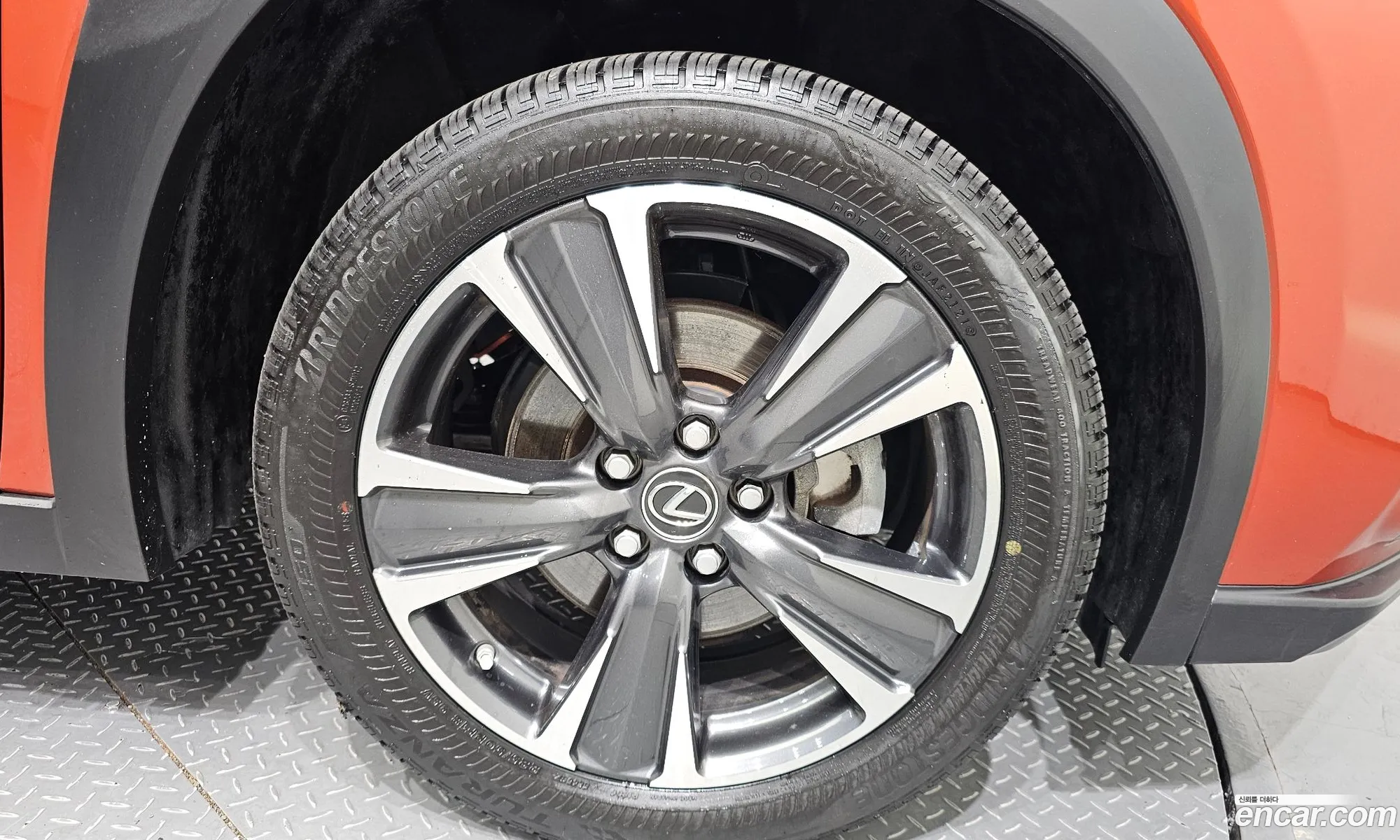 Lexus Ux I 20 Awd 2019 - фотография 3744609