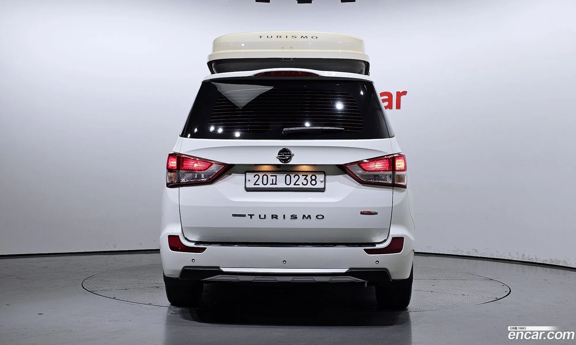 Kg Mobility Ssangyong Korando Turismo 4Wd Outdoor Edition 9-Seater - фотография 14365733