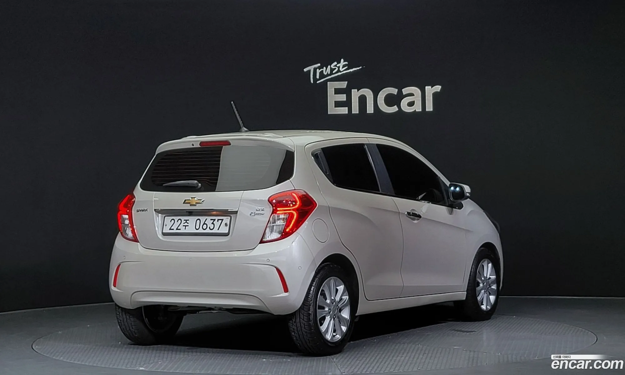 Chevrolet Spark Ltz 2016 - фотография 5002719
