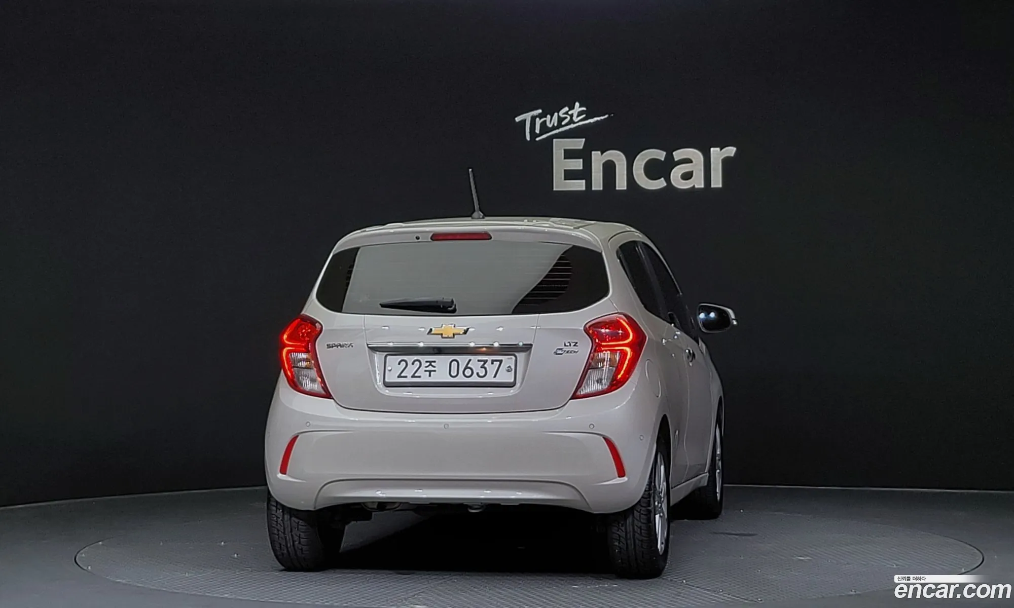 Chevrolet Spark Ltz 2016 - фотография 5002723
