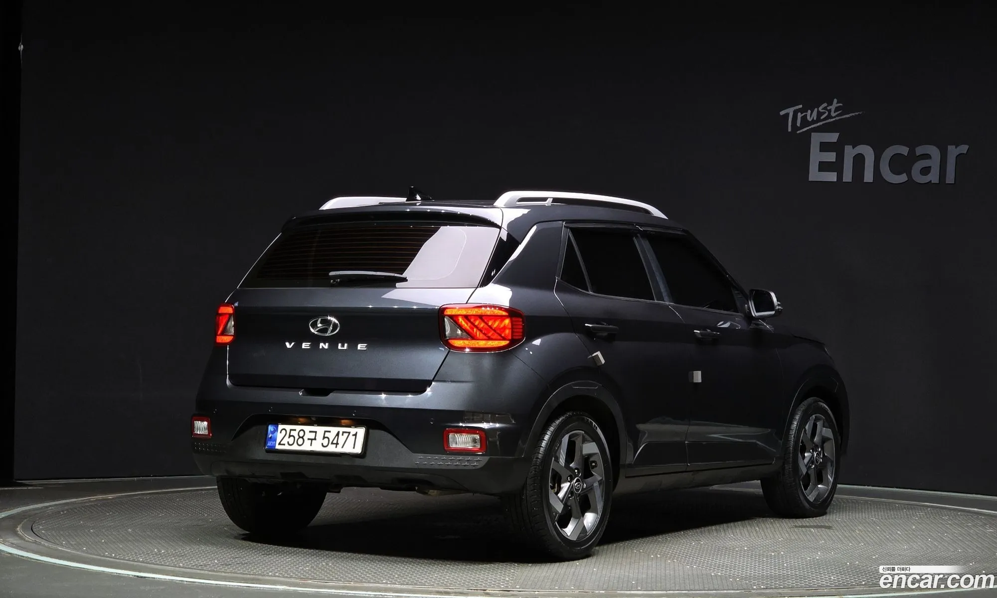 Hyundai Venue I 16 Flux 2021 - фотография 18984526