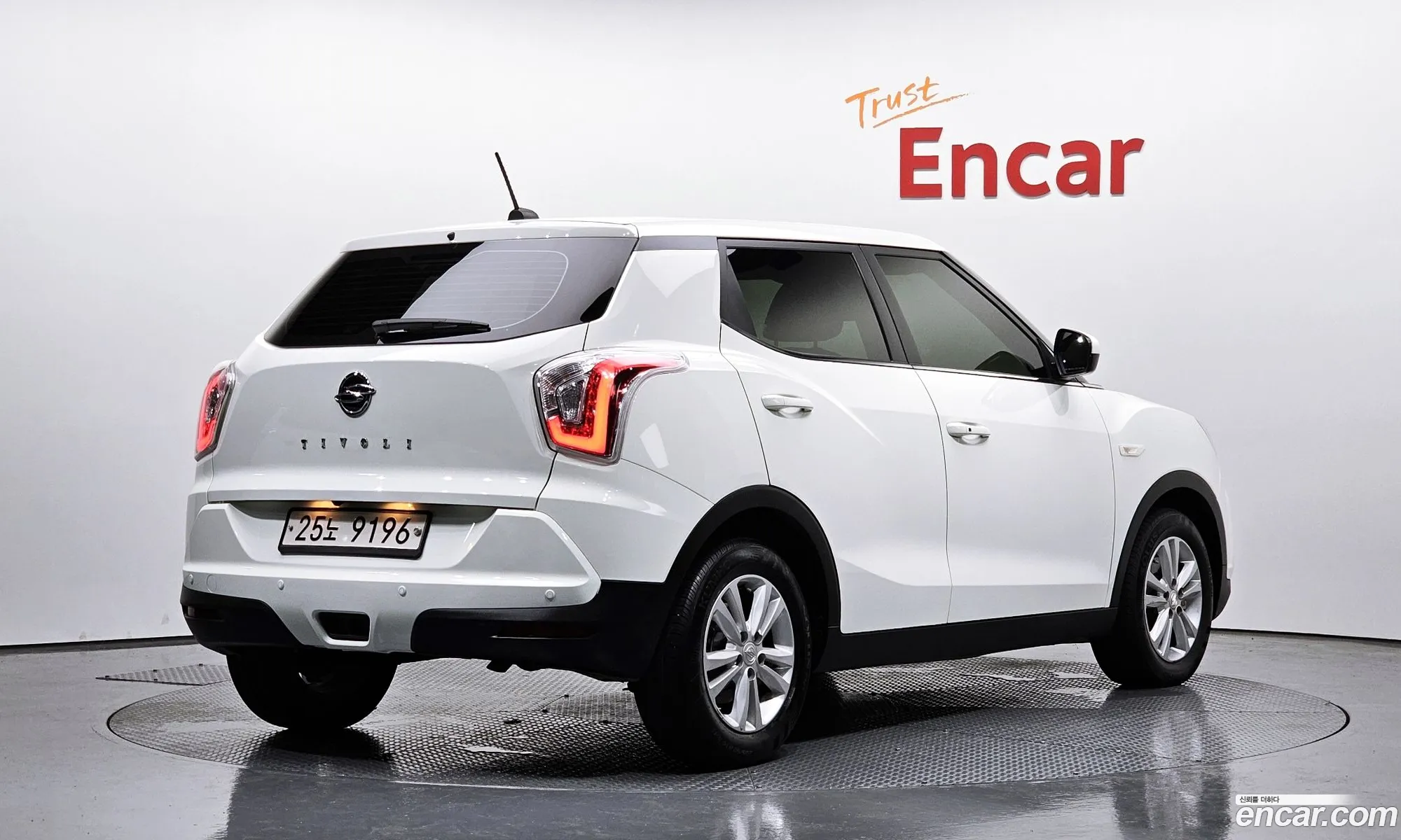 Ssangyong Tivoli Tivoli Tx 2Wd 2018 - фотография 17528845