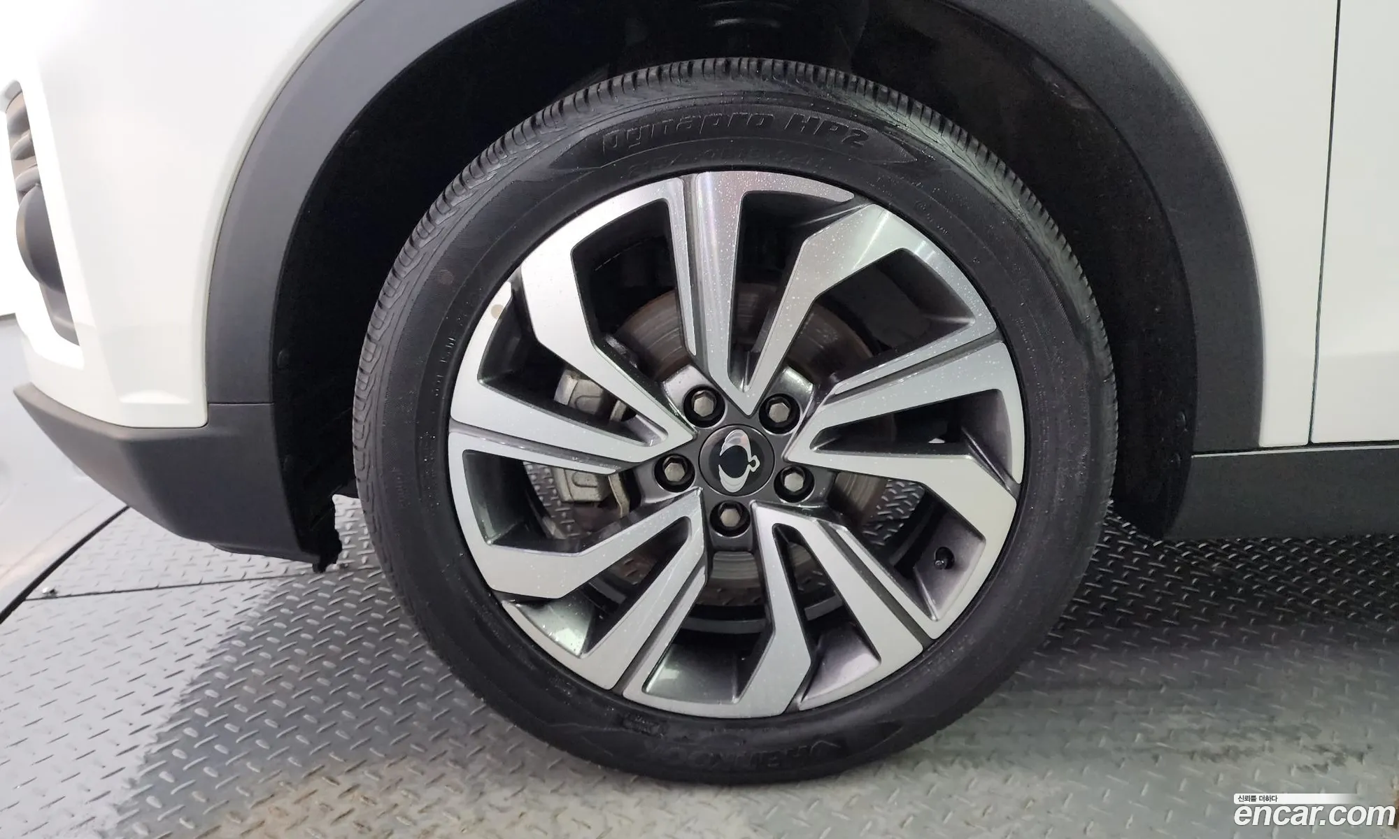 Ssangyong Tivoli Tivoli Gasoline 15 2Wd 2020 - фотография 17202241