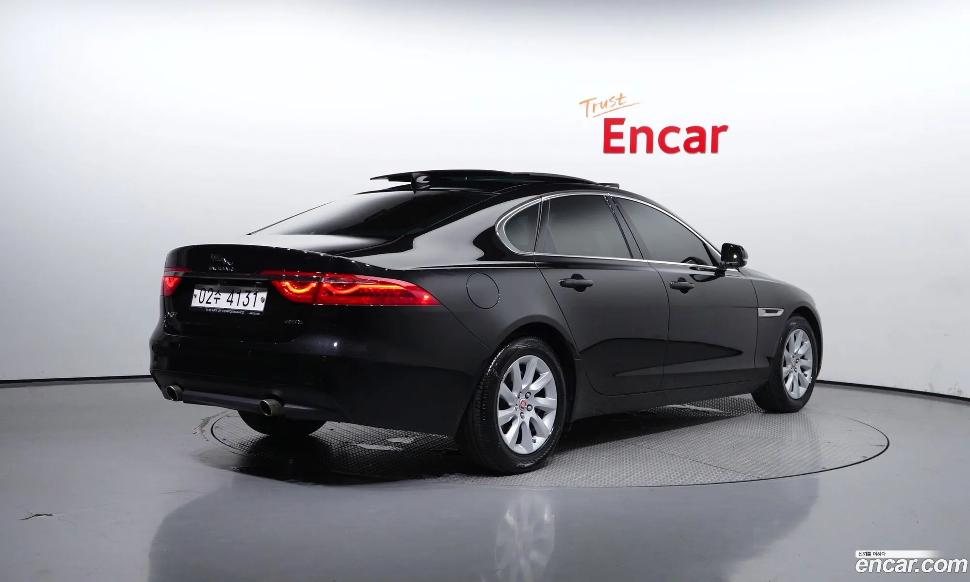 Jaguar Xf Ii 25T Prestige 2017 - фотография 3739664