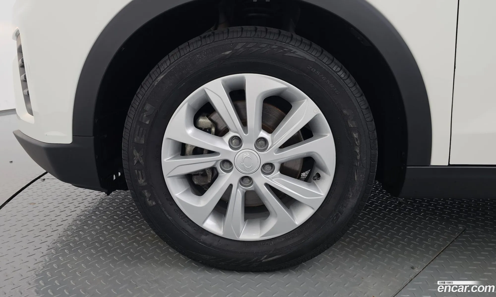 Ssangyong Tivoli Tivoli Gasoline 15 2Wd 2021 - фотография 14489928