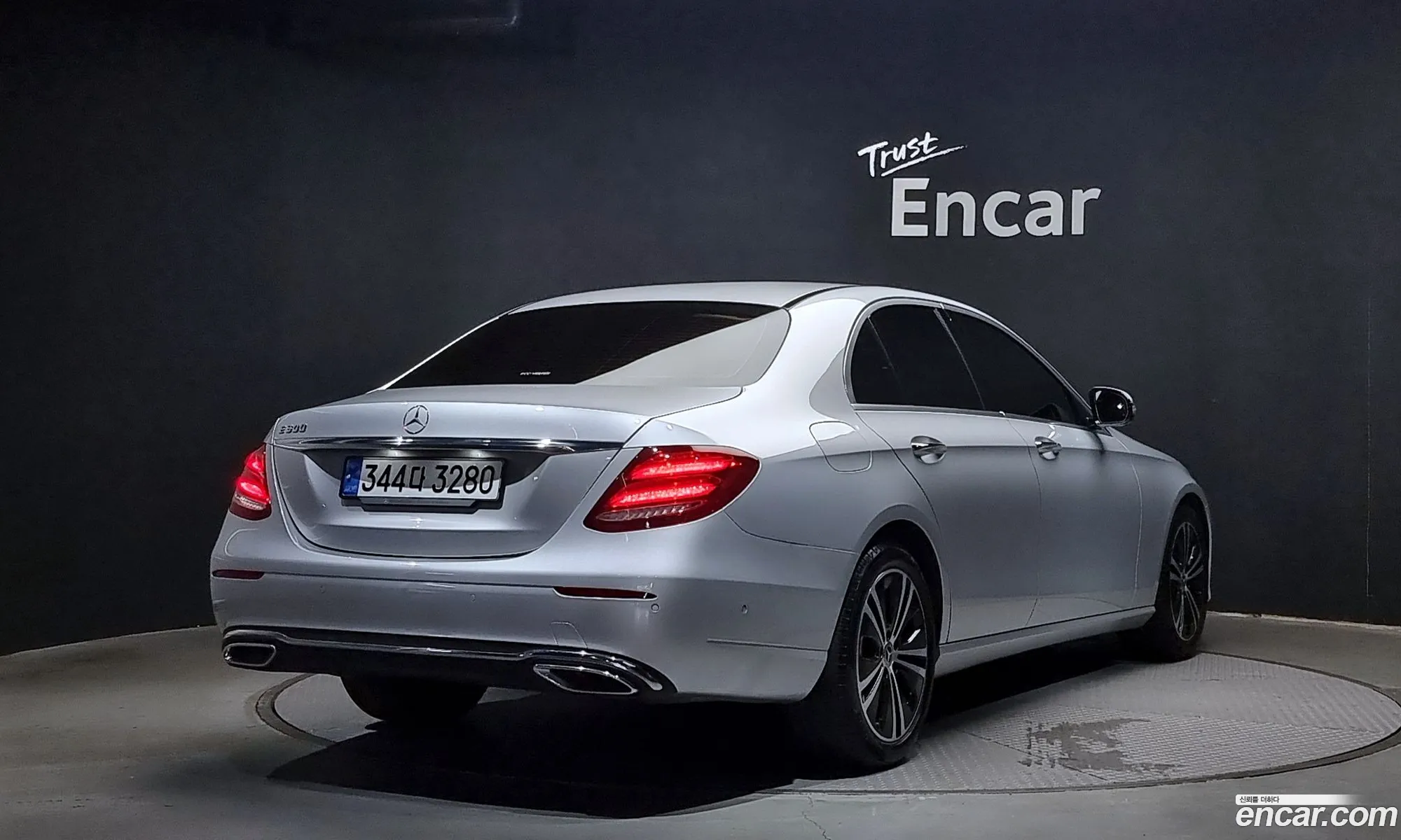 Mercedes-Benz E-Klasse V W213 S213 C238 E300 Avantgarde 2020 - фотография 17146881