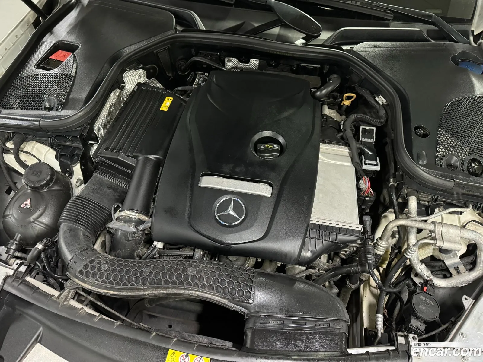 Mercedes-Benz E-Klasse V W213 S213 C238 E300 Exclusive 2018 - фотография 17146921