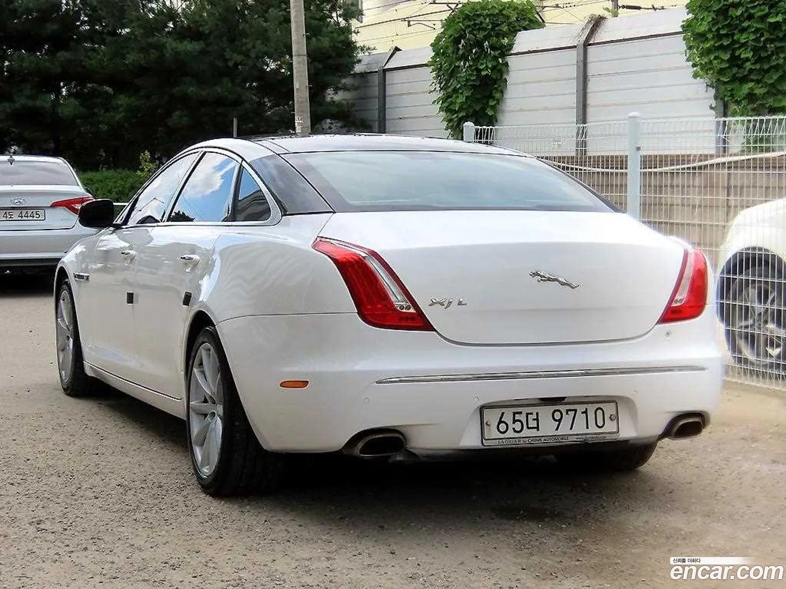 Jaguar Xj 30D Premium Luxury Lwb 2011 - фотография 3739653