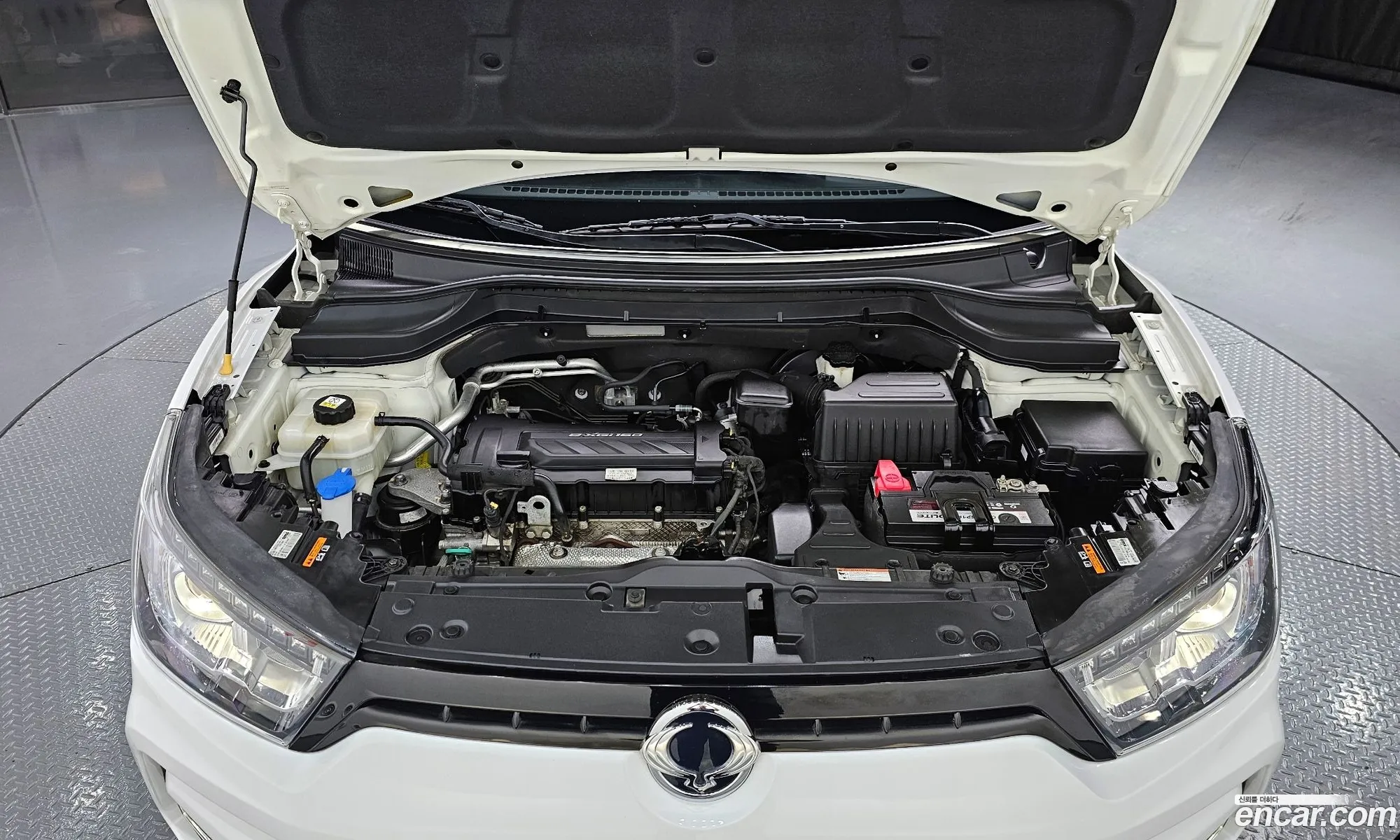 Kg Mobility Ssangyong Tivoli Armor Gear Plus 2Wd - фотография 14636551