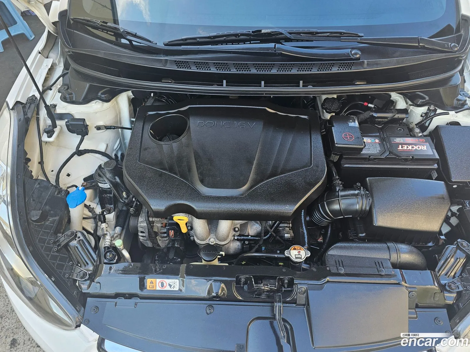 Hyundai Avante V M16 Gdi Deluxe 2012 - фотография 19140802