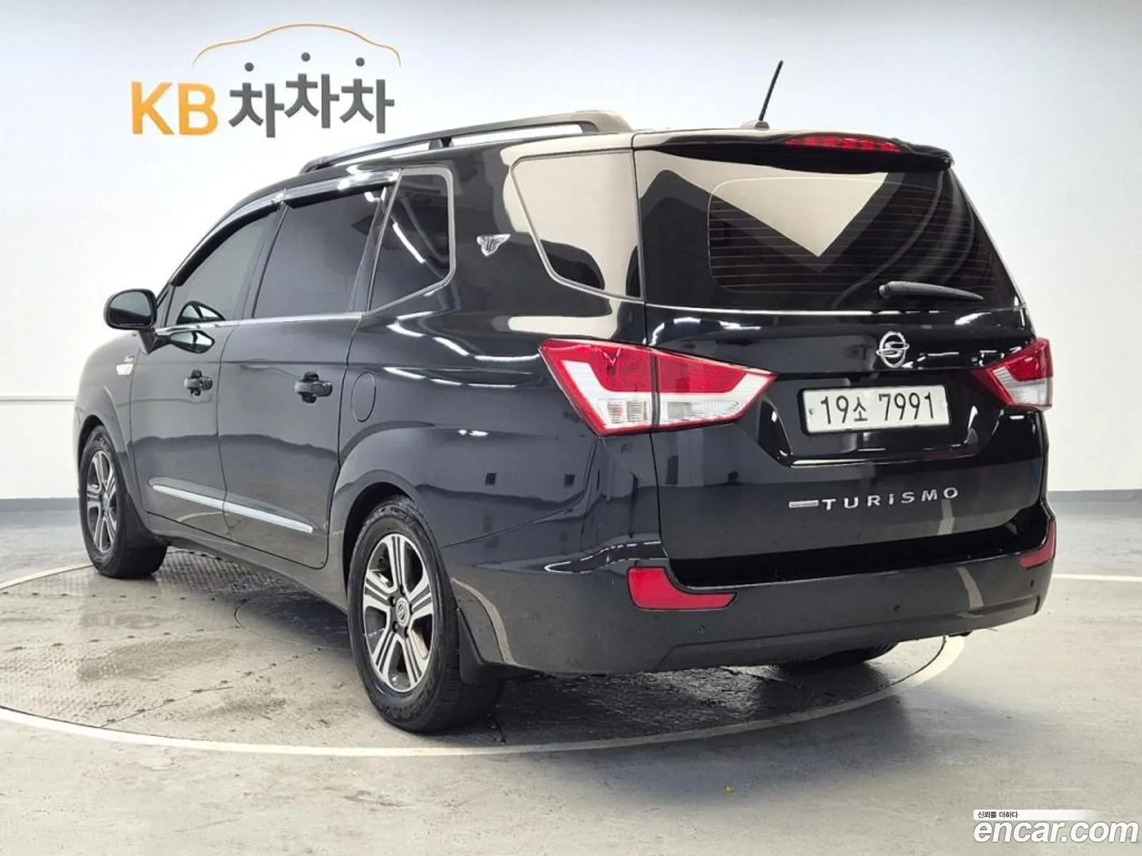 Ssangyong Korando Iii 4Wd Rt 11-Seater 2015 - фотография 14612985