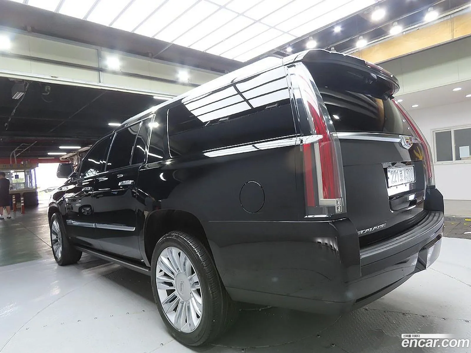 Cadillac Escalade Iv 62 Esv 2016 - фотография 3504909