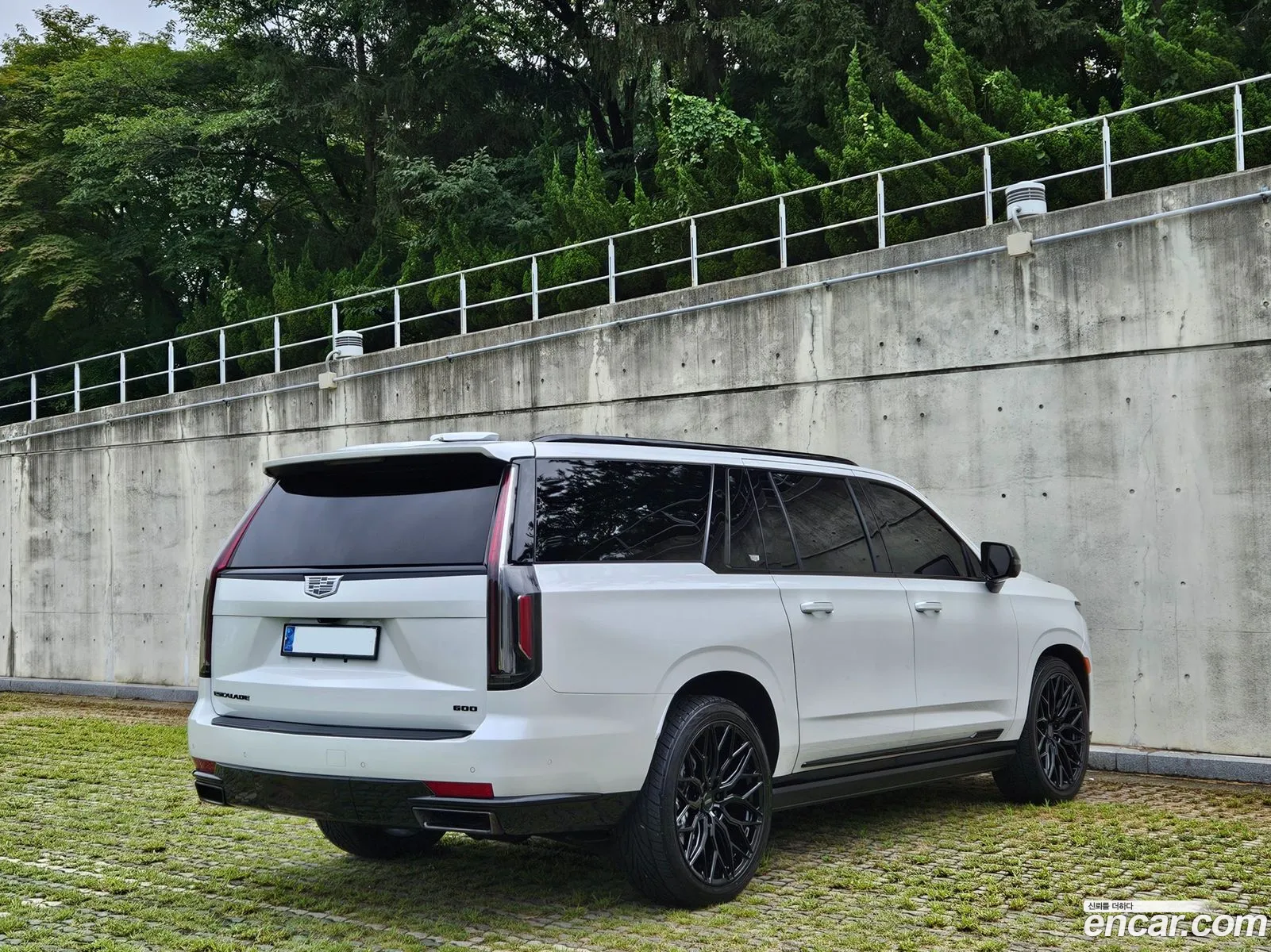 Cadillac Escalade V 62 Esv 2021 - фотография 3504896