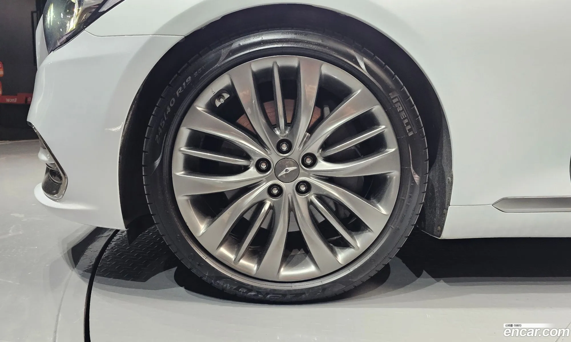 Genesis G80 I 22D 2018 - фотография 20532