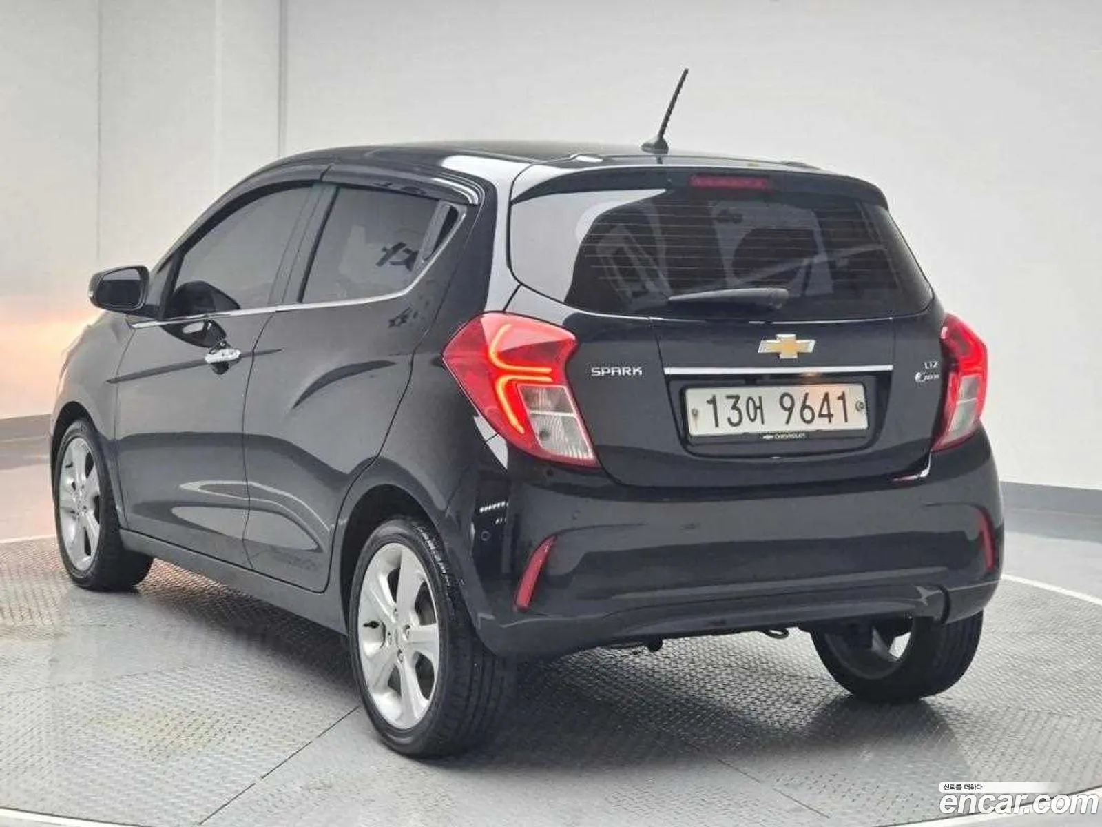 Chevrolet Spark Ltz 2016 - фотография 5675118