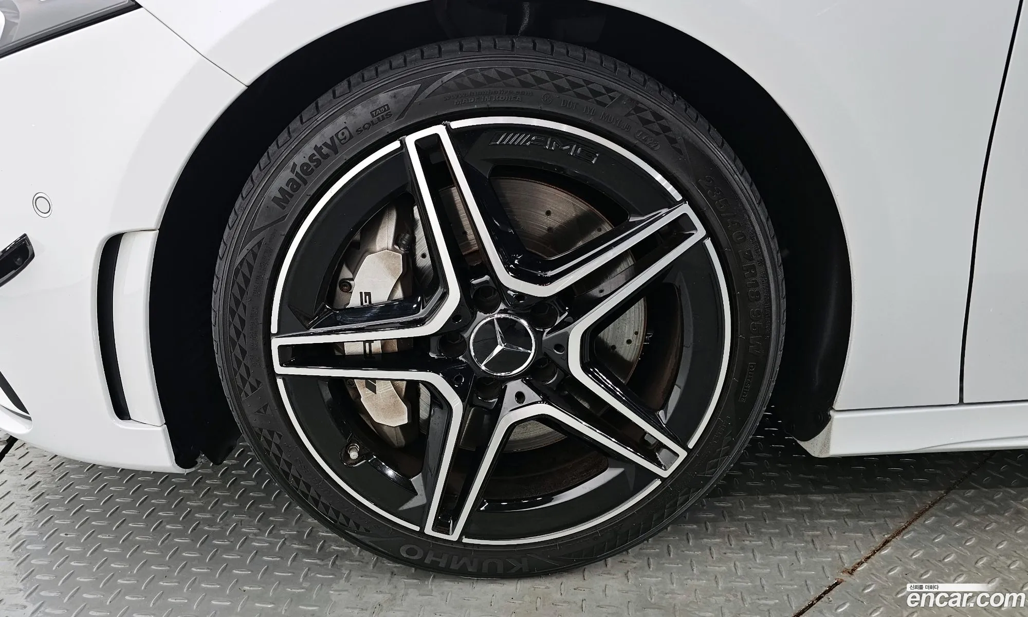 Mercedes-Benz A-Klasse Iv W177 Amg A35 4Matic Sedan 2021 - фотография 17071816