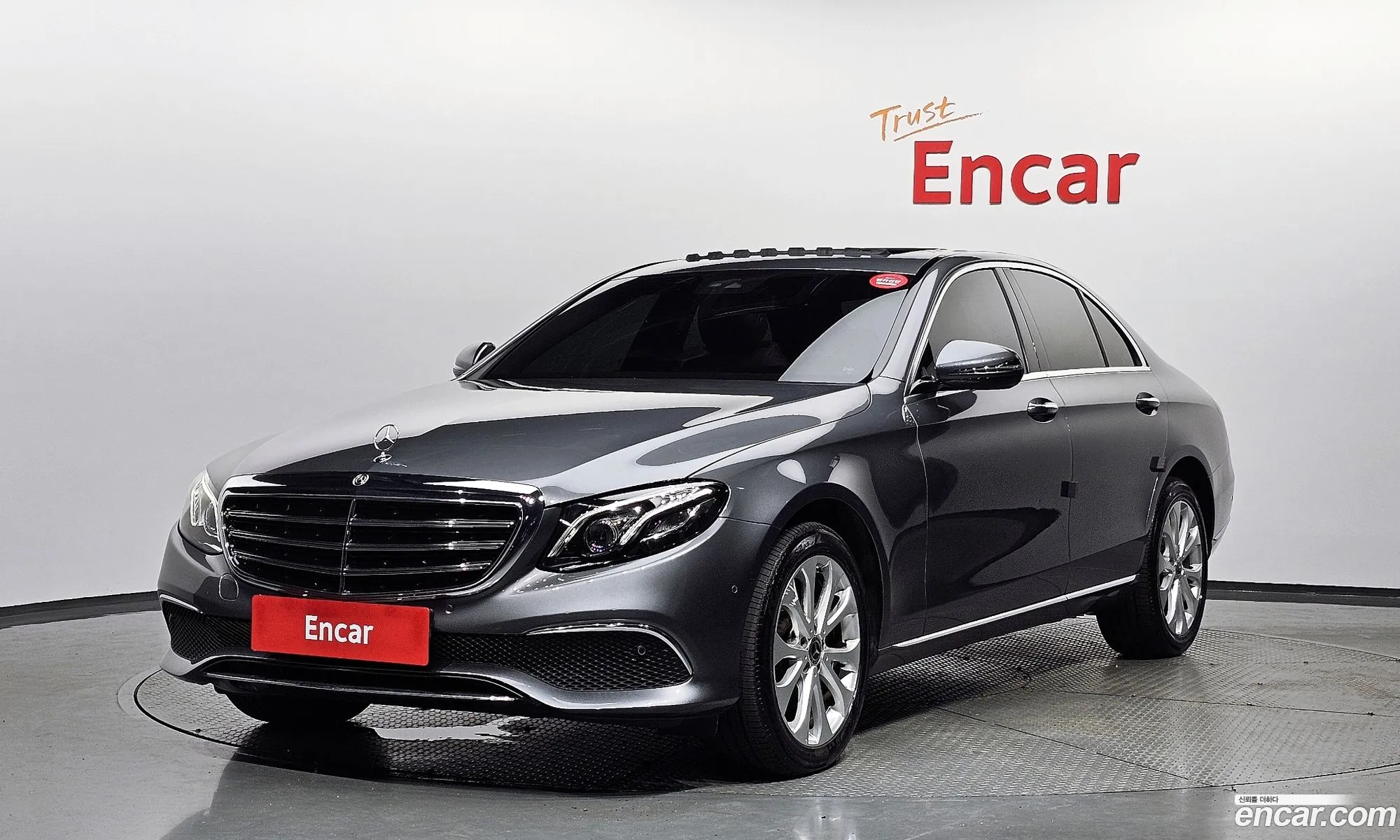 Mercedes-Benz E-Klasse V W213 S213 C238 E220D 4Matic Exclusive 2019 - фотография 16570943