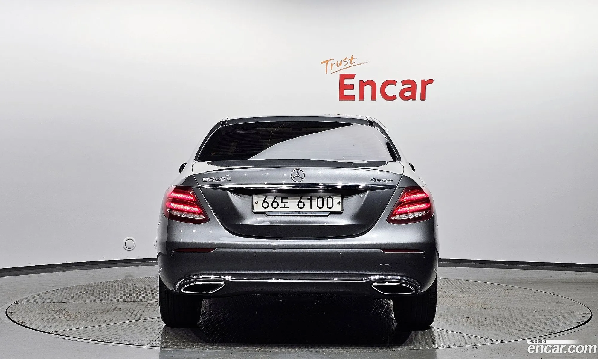 Mercedes-Benz E-Klasse V W213 S213 C238 E220D 4Matic Exclusive 2019 - фотография 16570946