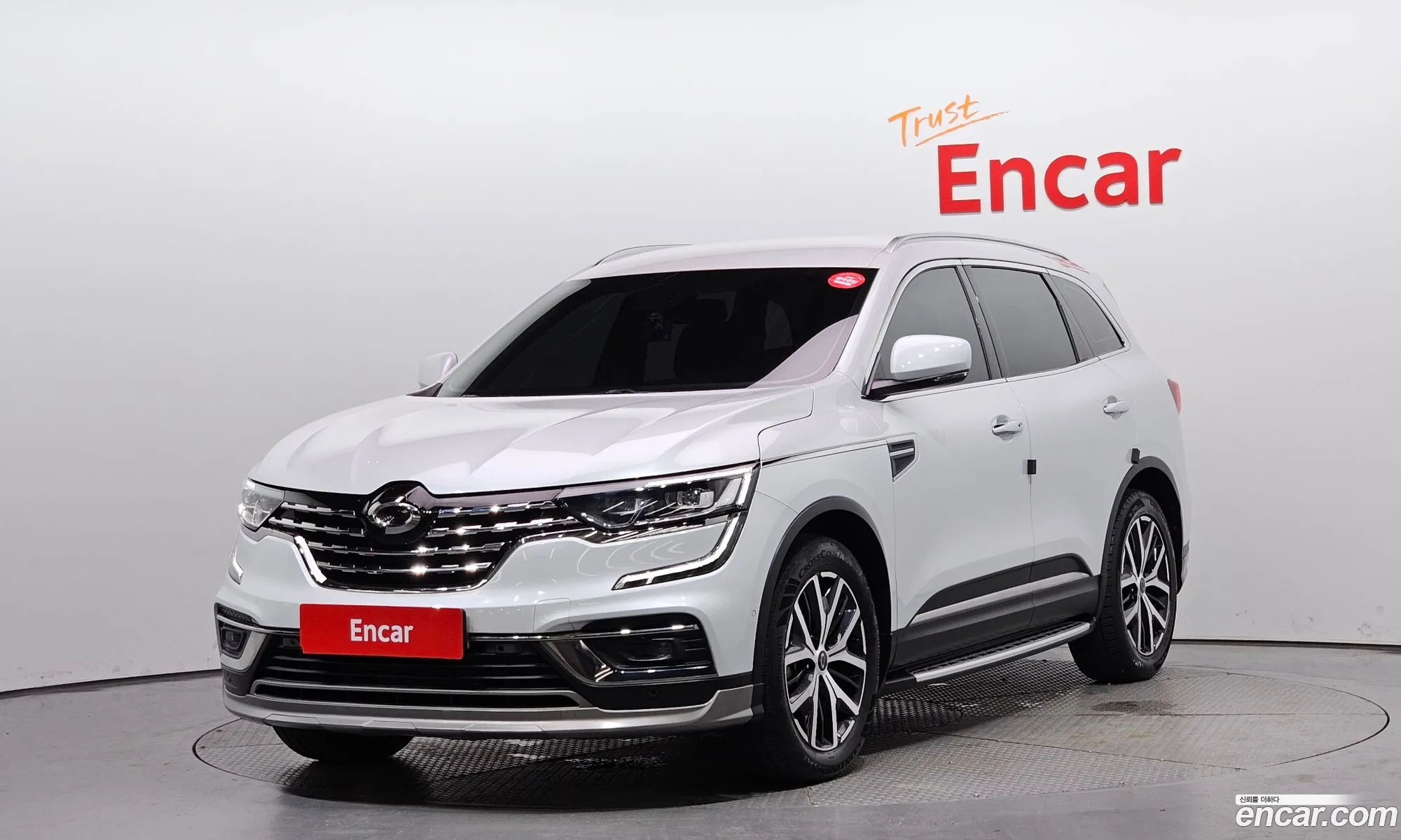 Renault Samsung Qm6 20 Lpe Re Signature 2Wd 2020 - фотография 244839