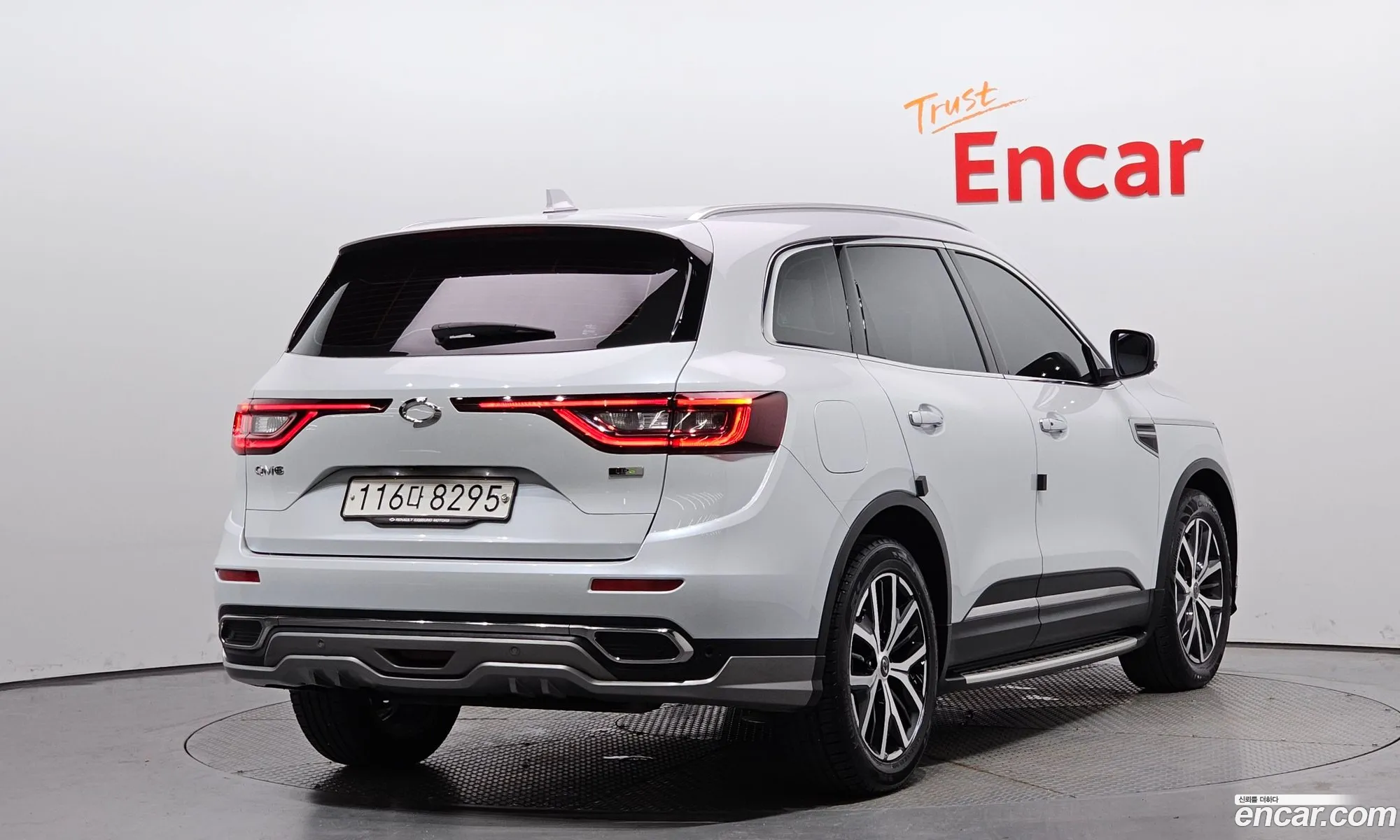Renault Samsung Qm6 20 Lpe Re Signature 2Wd 2020 - фотография 244840
