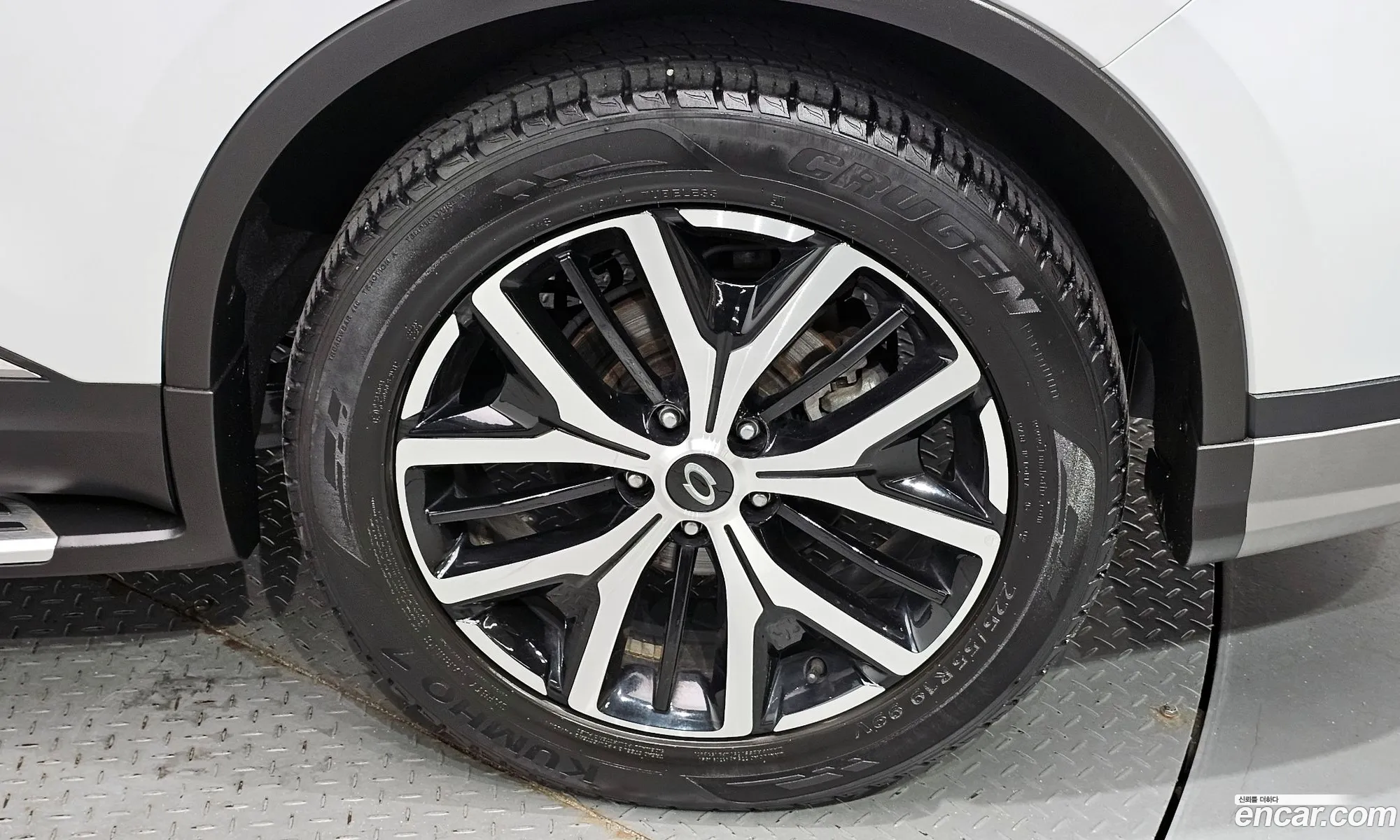 Renault Samsung Qm6 20 Lpe Re Signature 2Wd 2020 - фотография 244843