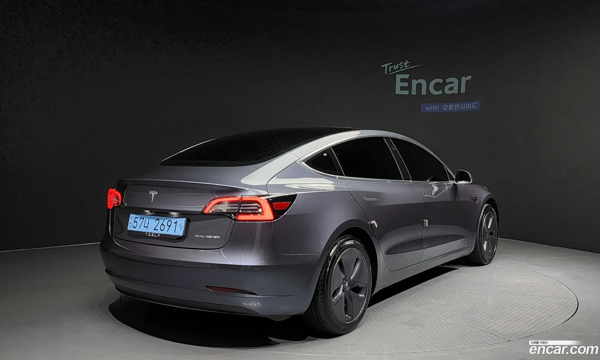 Tesla Model 3 I Long Range 2020 - фотография 3727418