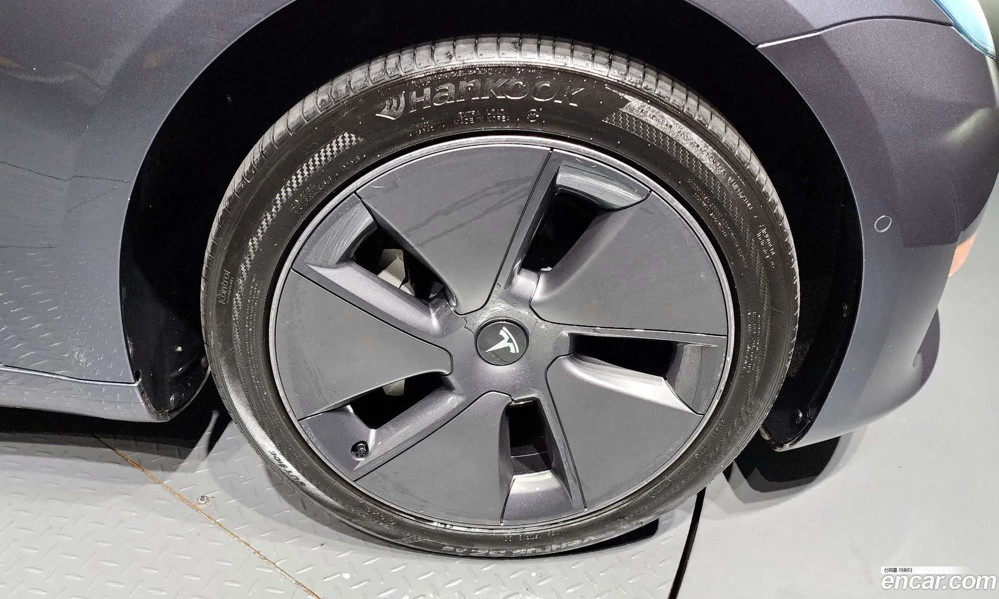 Tesla Model 3 I Long Range 2020 - фотография 3727421