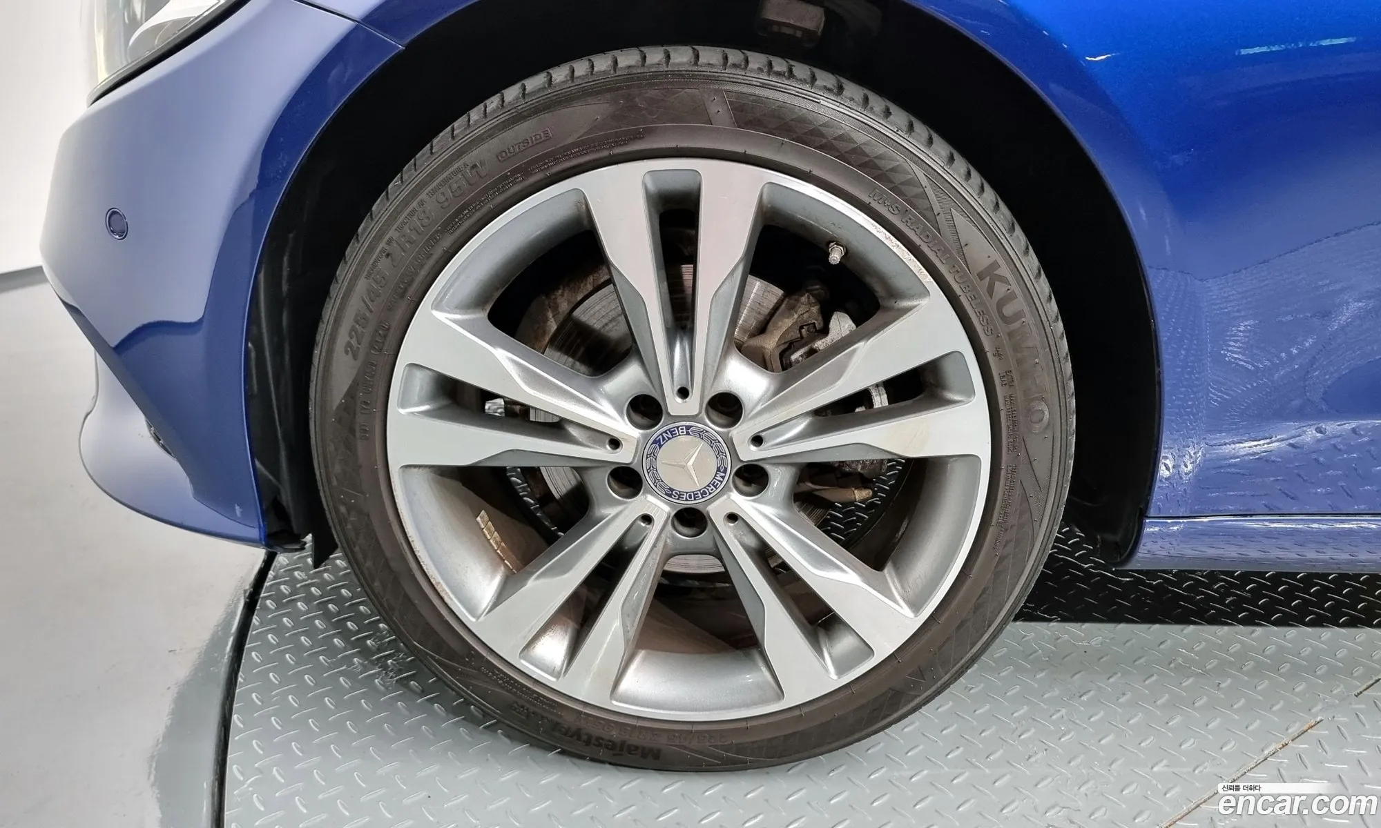 Mercedes-Benz C-Klasse Iv W205 C200 2019 - фотография 17137857