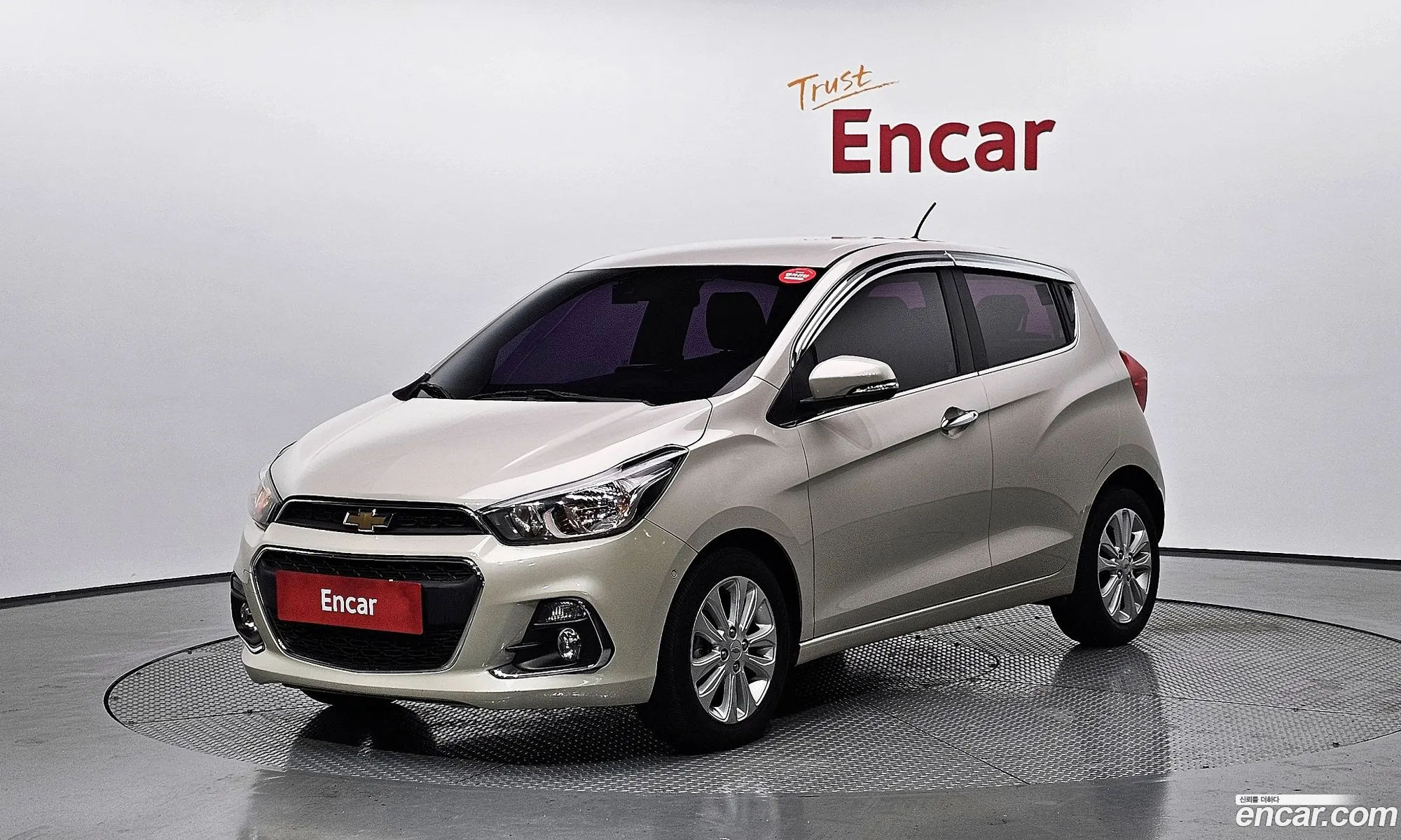 Chevrolet Spark Iv Ltz 2016 - фотография 17823796