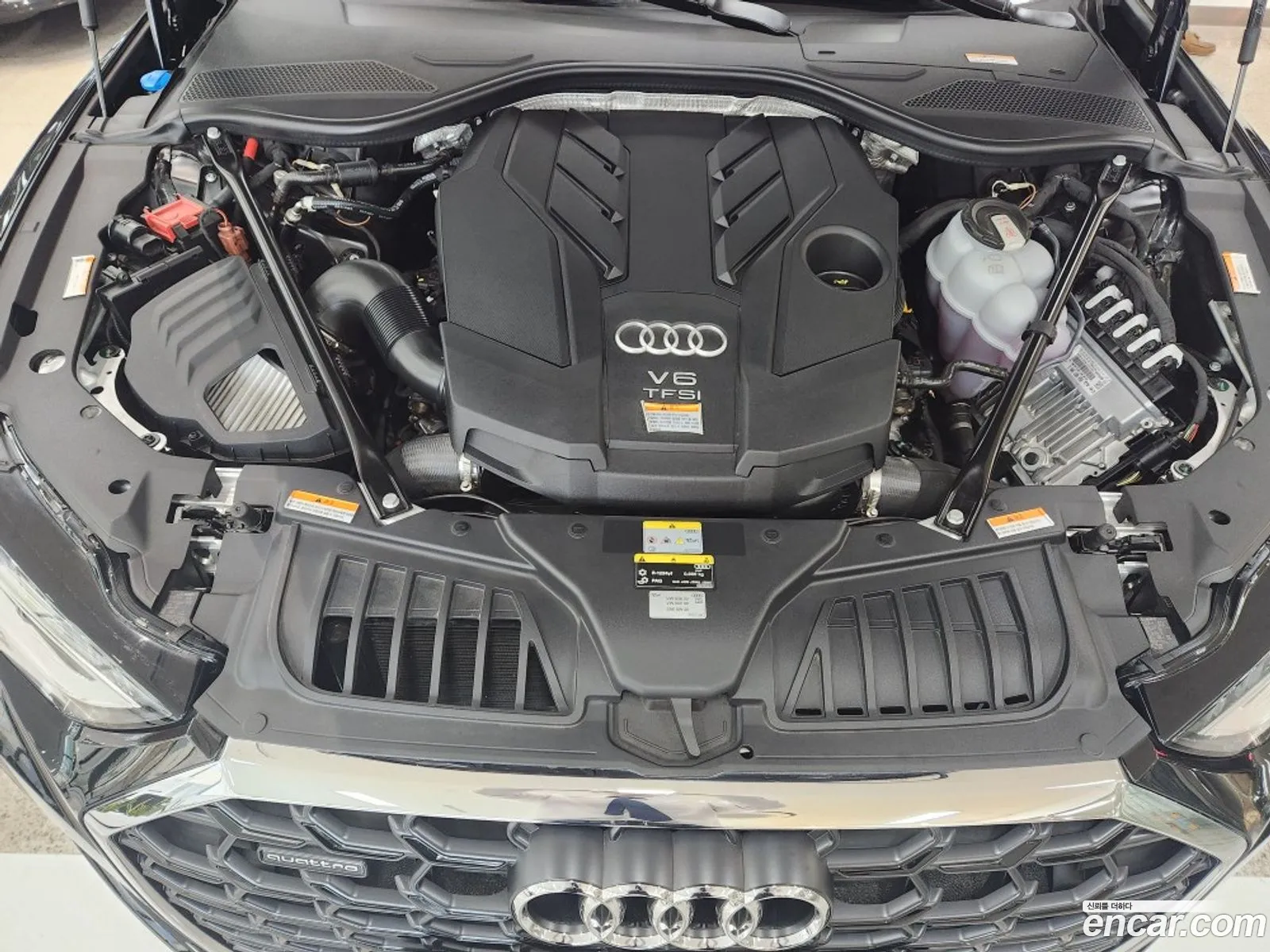 Audi A8 D5 55 Tfsi Quattro Premium Lwb - фотография 1181245