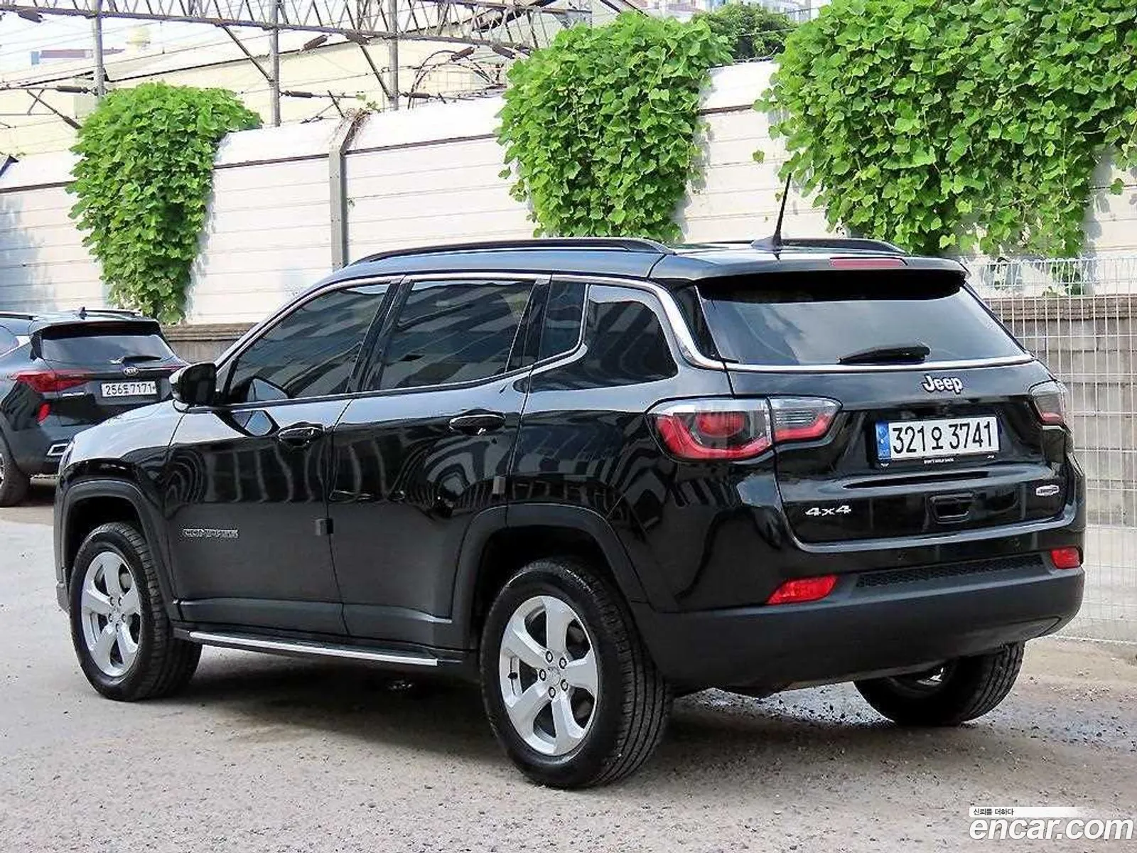Jeep Compass Ii 24 Longitude Awd 2019 - фотография 4597087