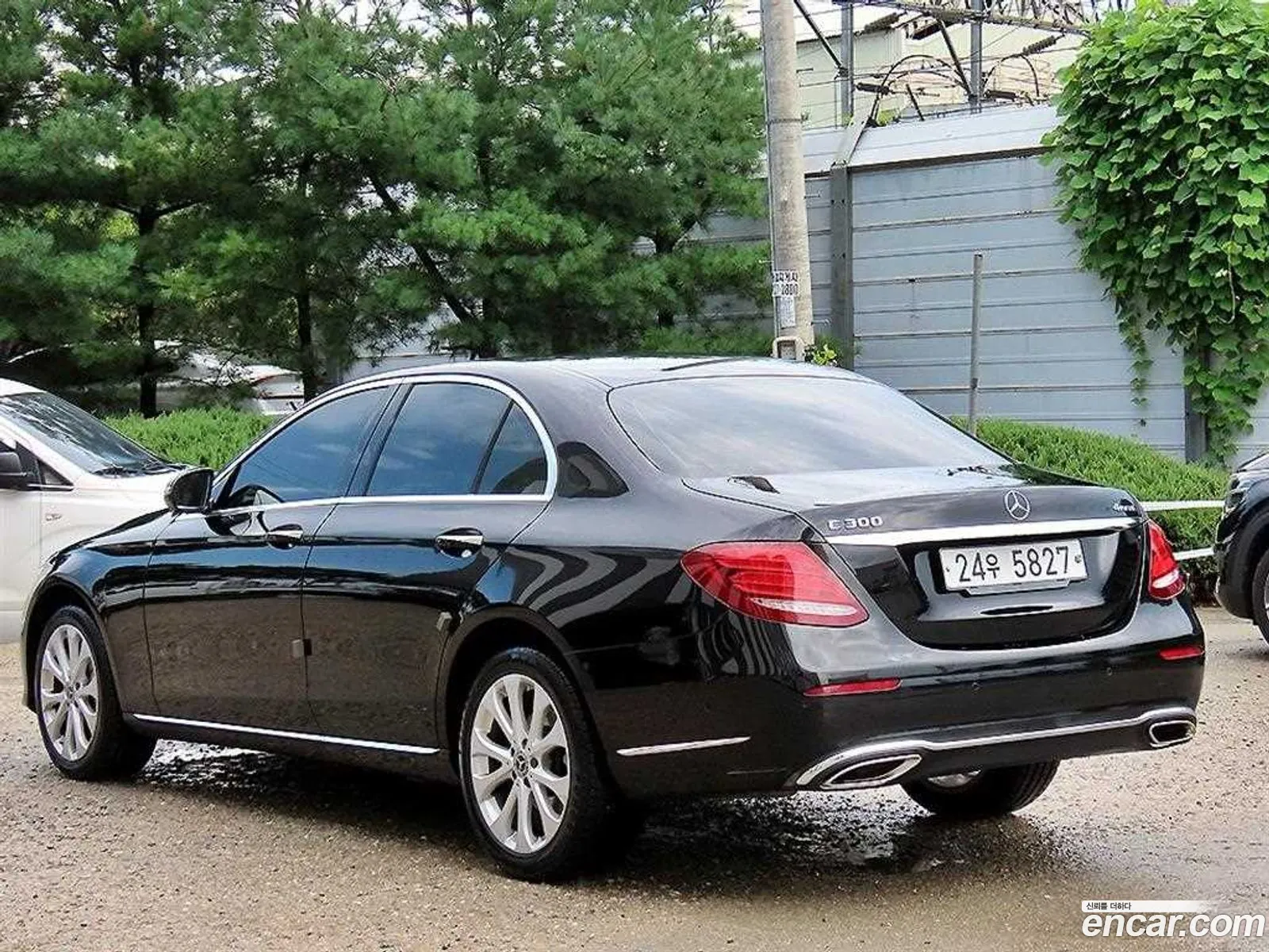 Mercedes-Benz E-Klasse V W213 S213 C238 E300 4Matic Exclusive 2018 - фотография 12539833