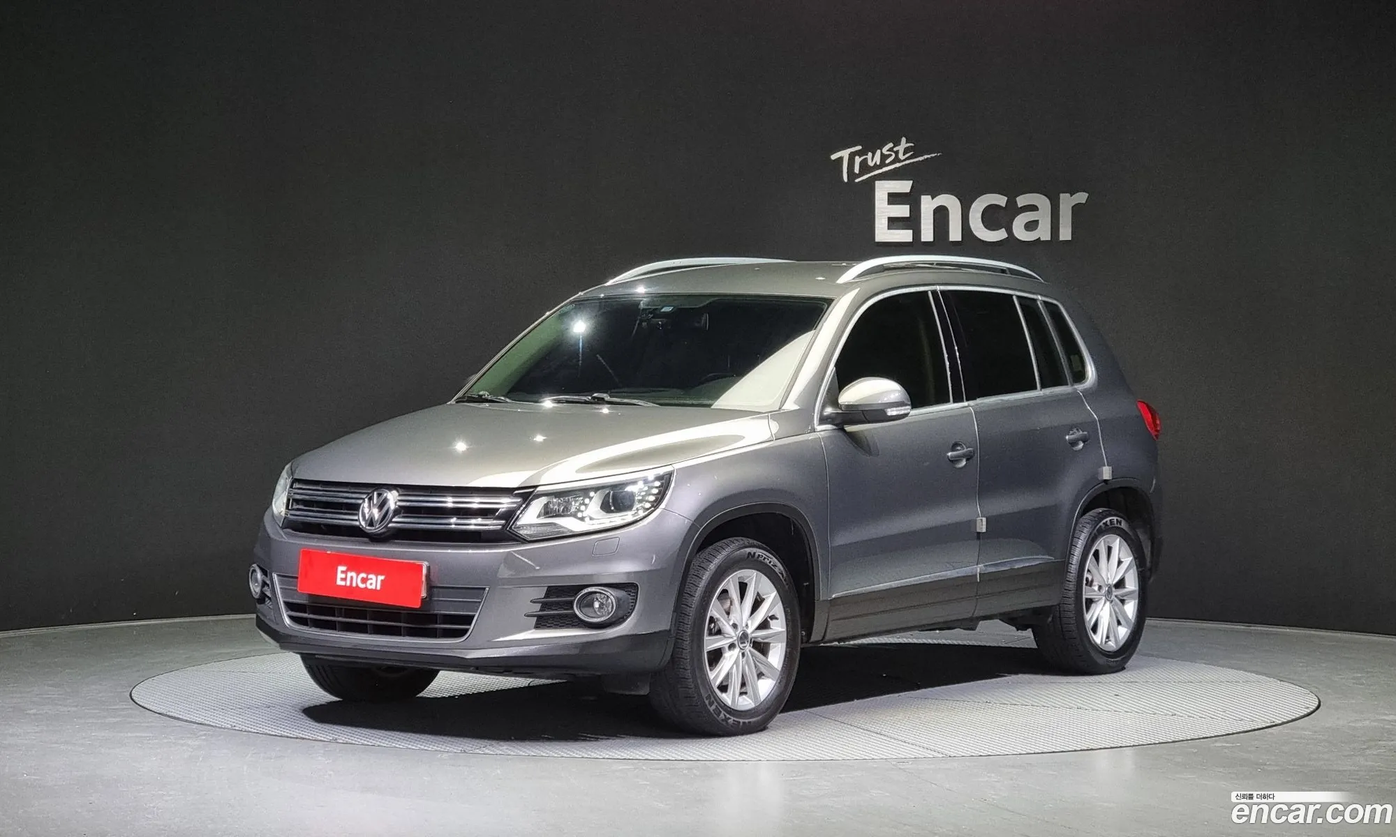 Volkswagen Tiguan I 20 Tdi Comfort 2014 - фотография 12191725