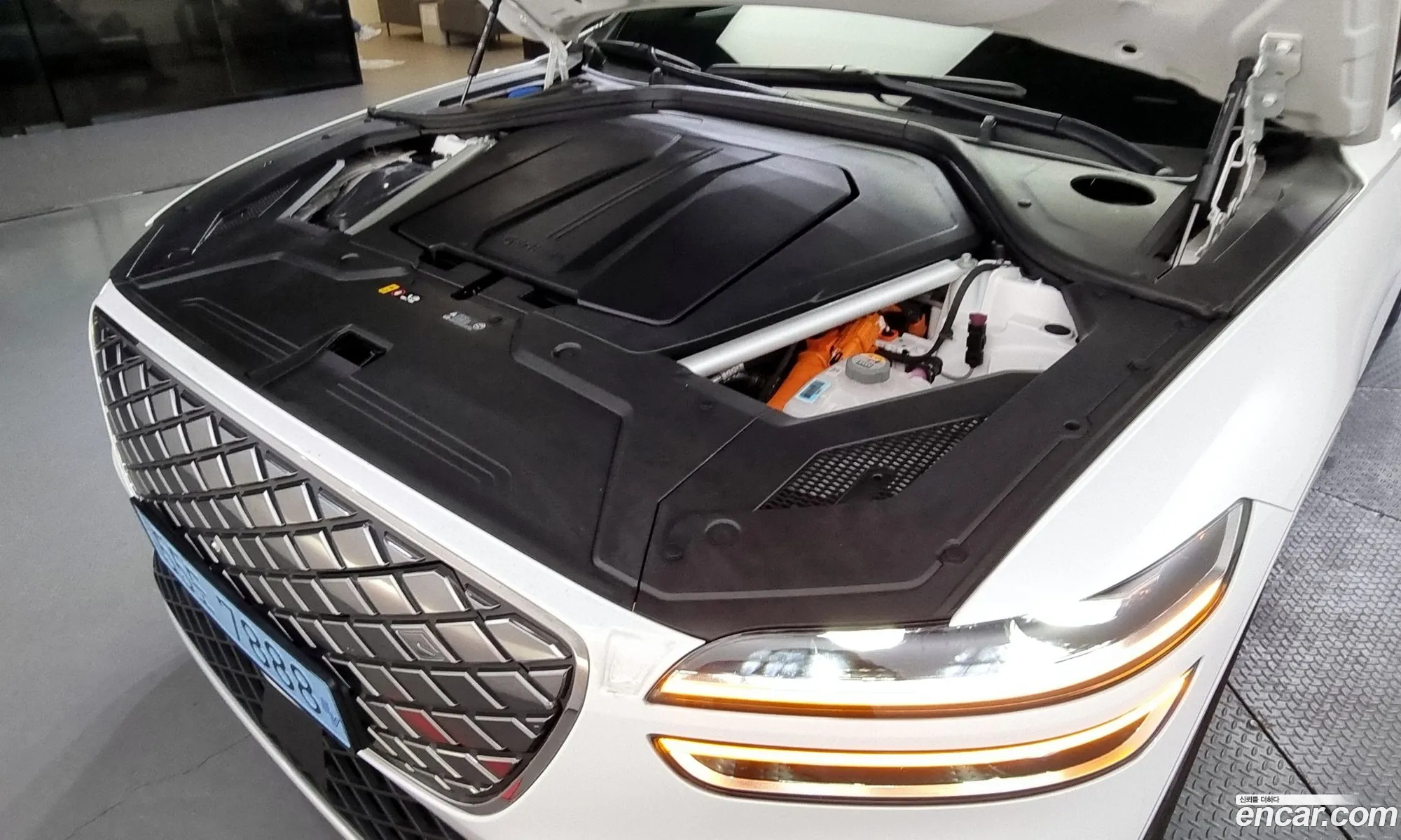 Genesis Gv70 I E-Awd 2022 - фотография 1694799