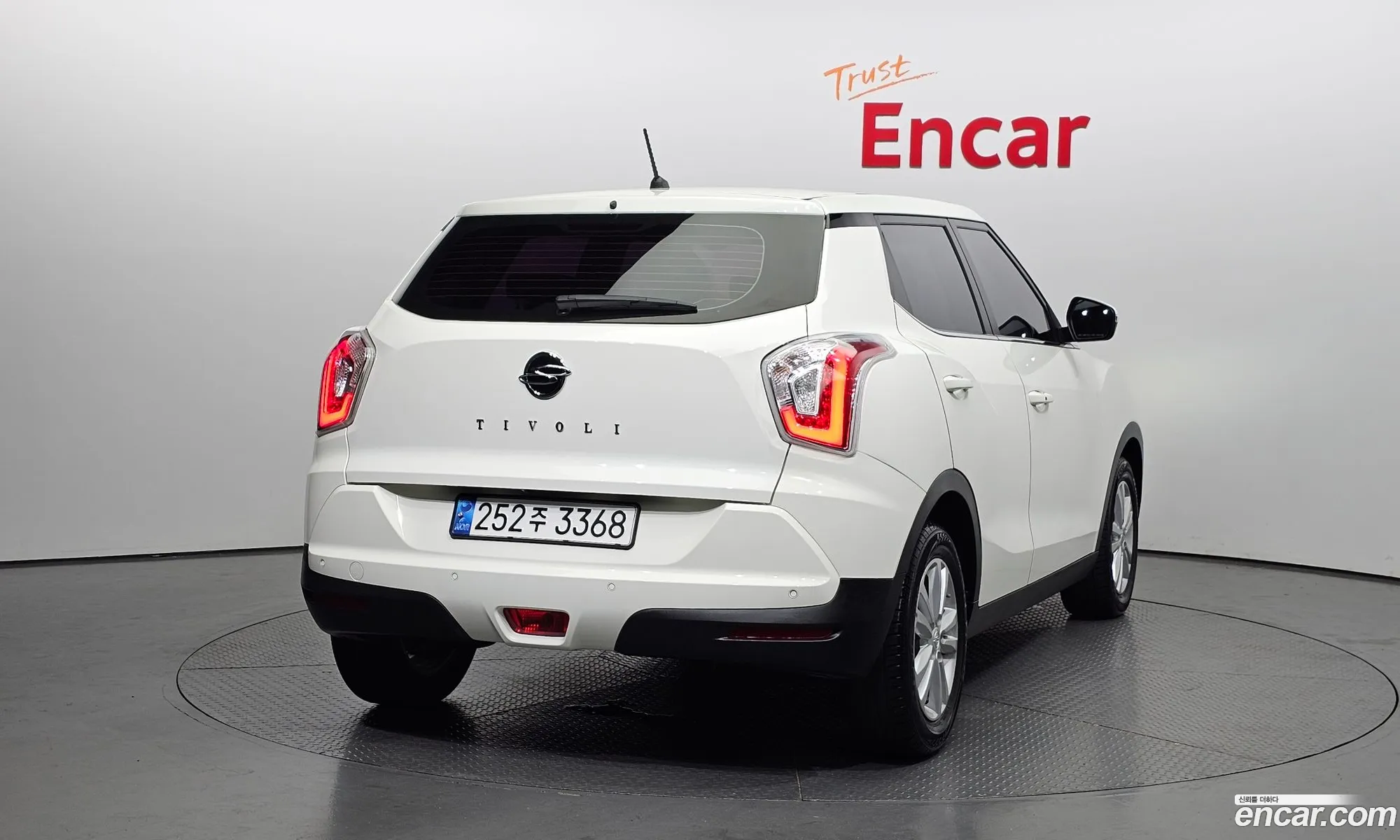 Ssangyong Tivoli Tivoli Vx 2Wd 2018 - фотография 17459761