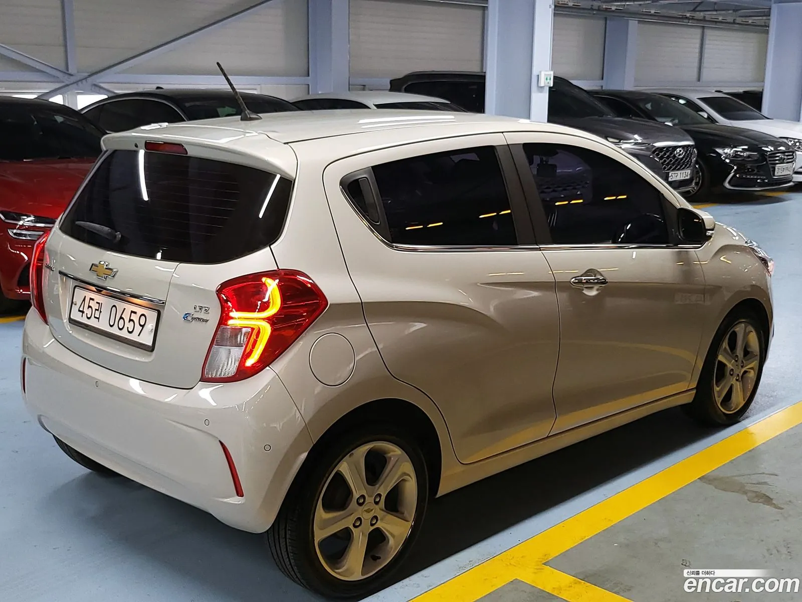 Chevrolet Spark Ltz 2016 - фотография 7169198