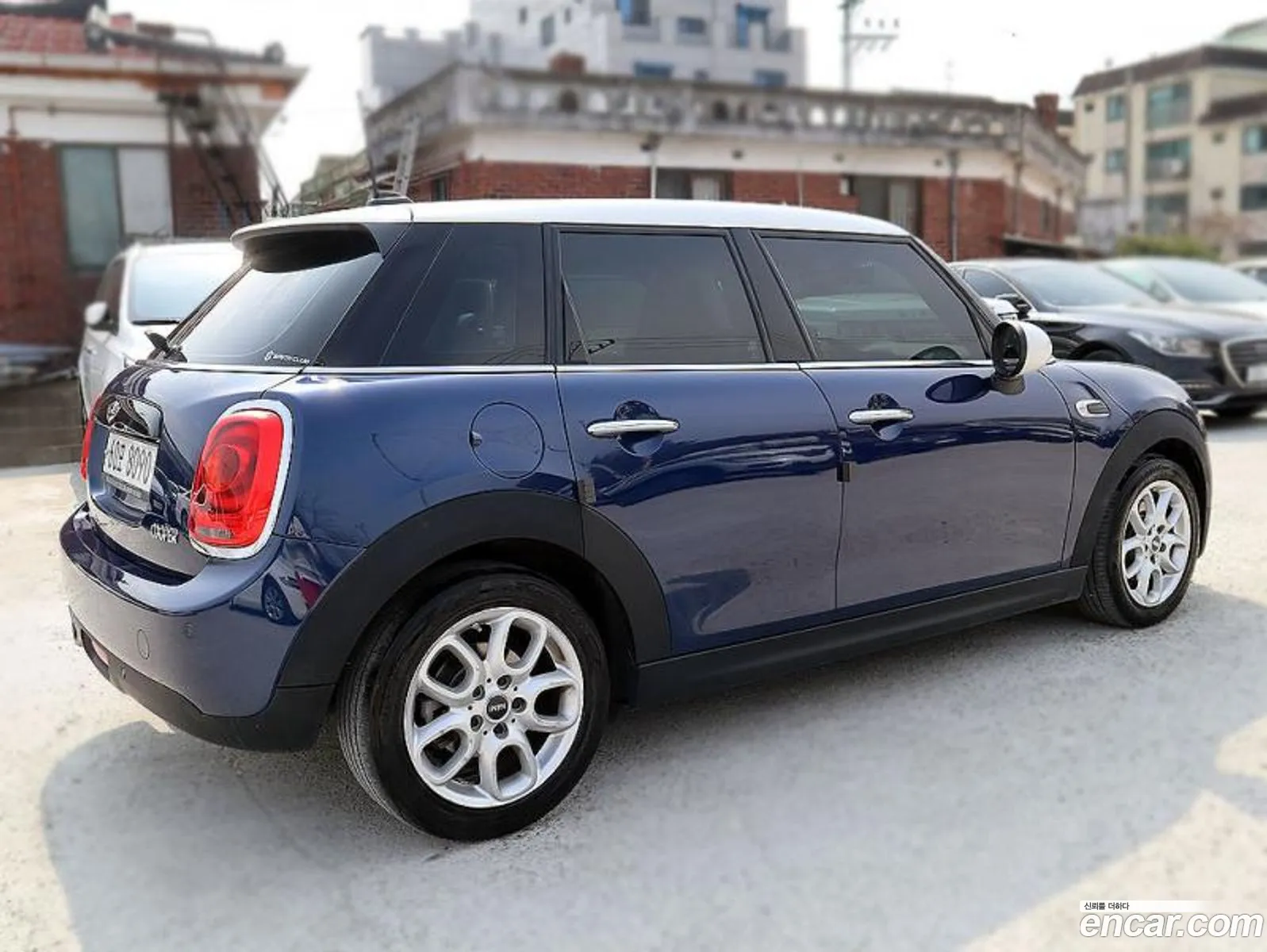 Mini Cooper Basic 3Rd Generation - фотография 1037394