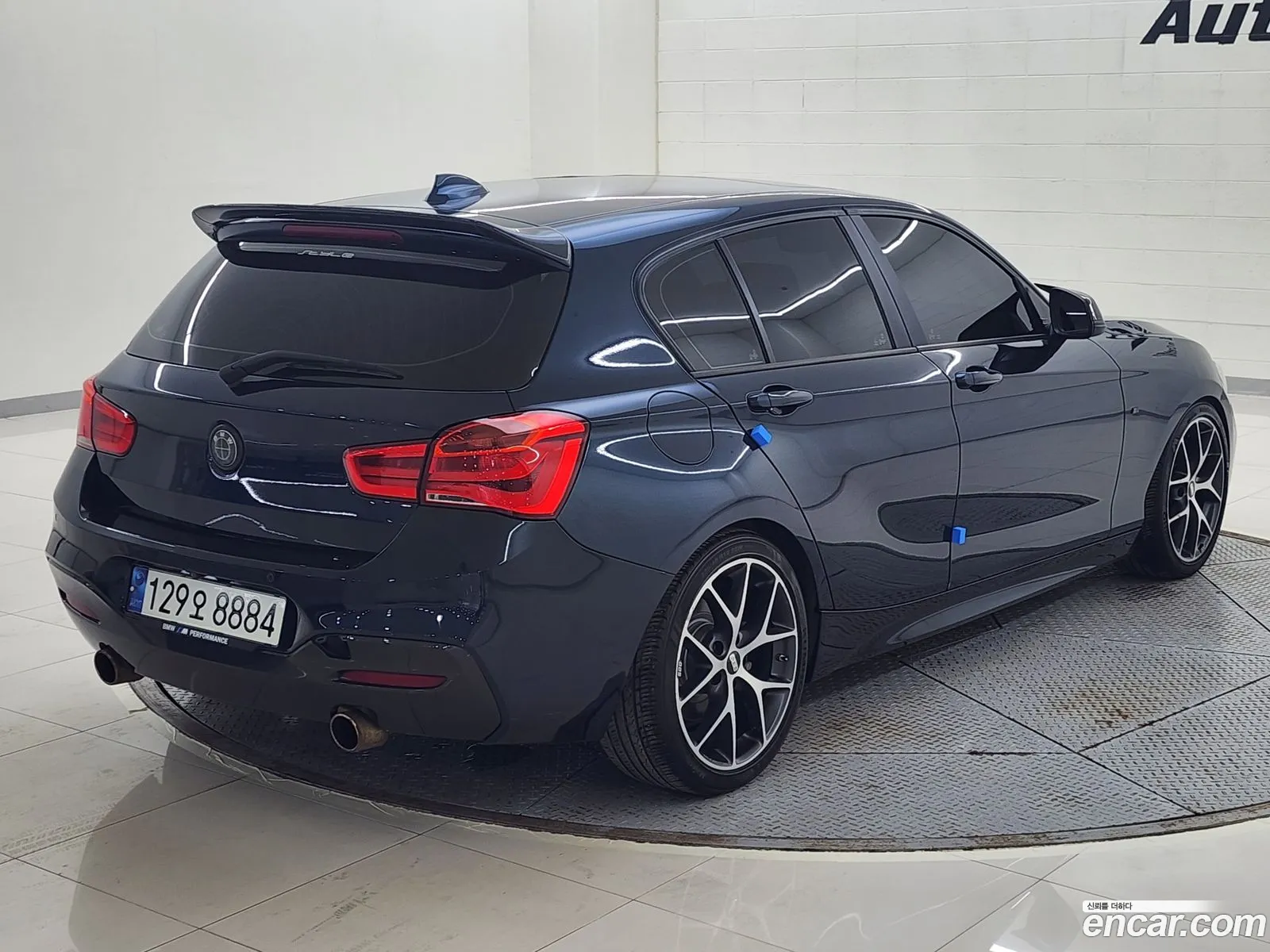 BMW 1 Series F20 118D Sports 5-Door - фотография 17256872