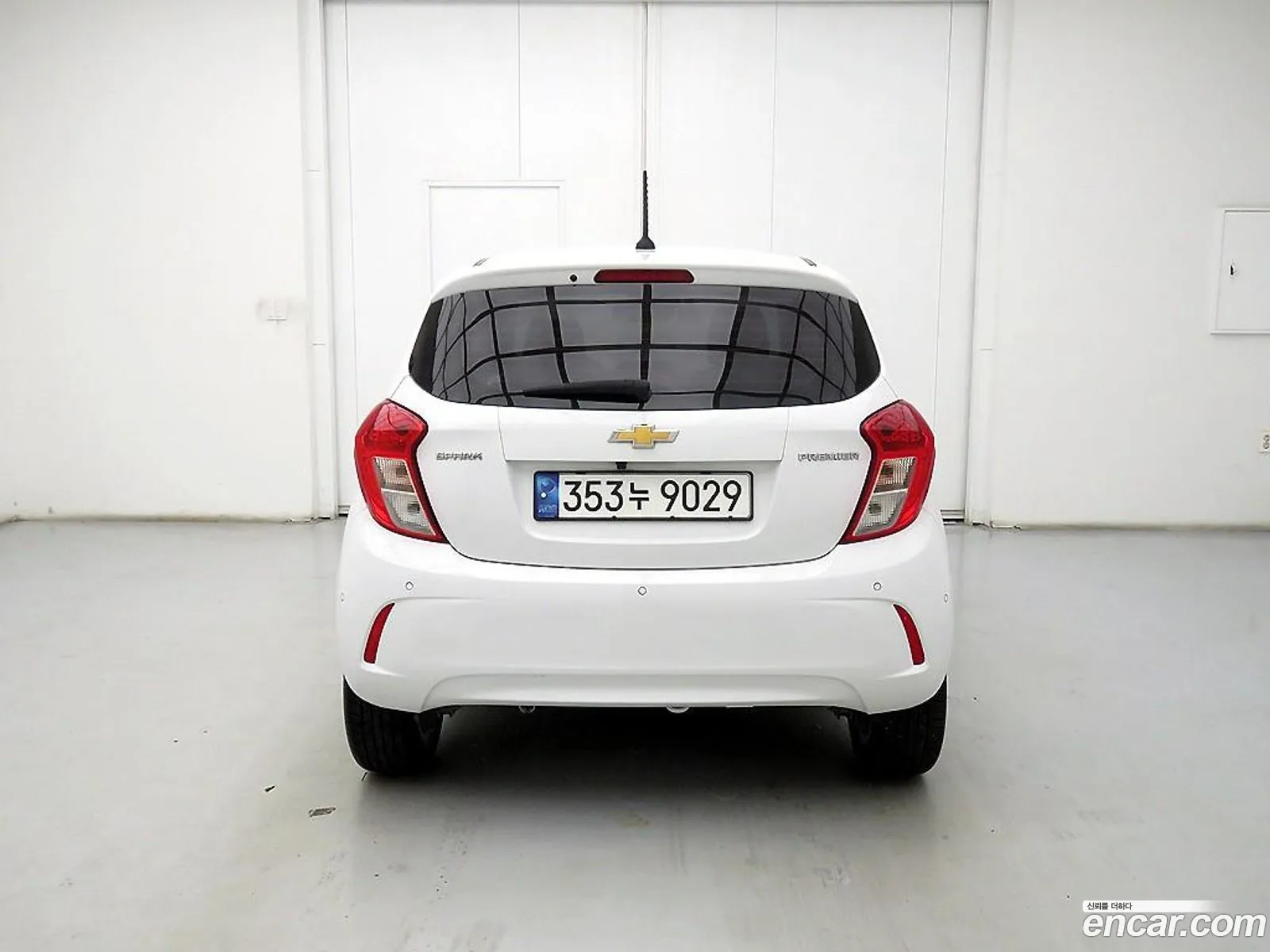 Chevrolet Spark Iii M300 Premier 2022 - фотография 7401408