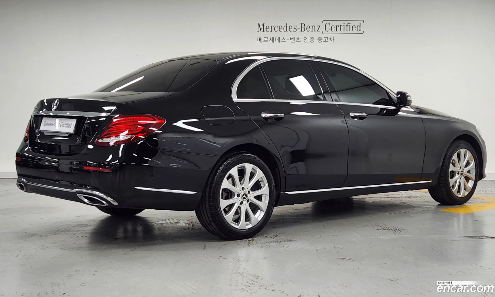 Mercedes-Benz E-Klasse V W213 S213 C238 E220D Exclusive 2019 - фотография 17092081