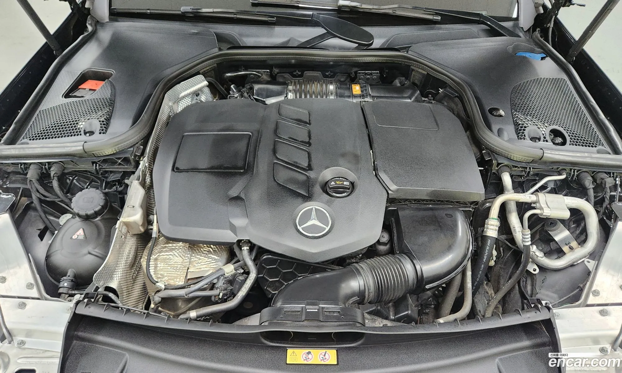 Mercedes-Benz E-Klasse V W213 S213 C238 E220D Exclusive 2019 - фотография 17092085