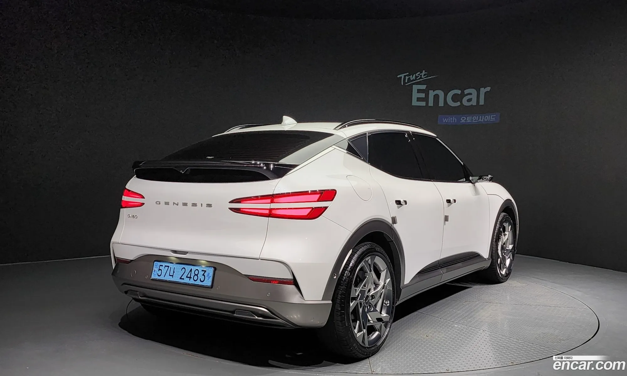 Genesis Gv60 Performance Awd 2022 - фотография 1722612
