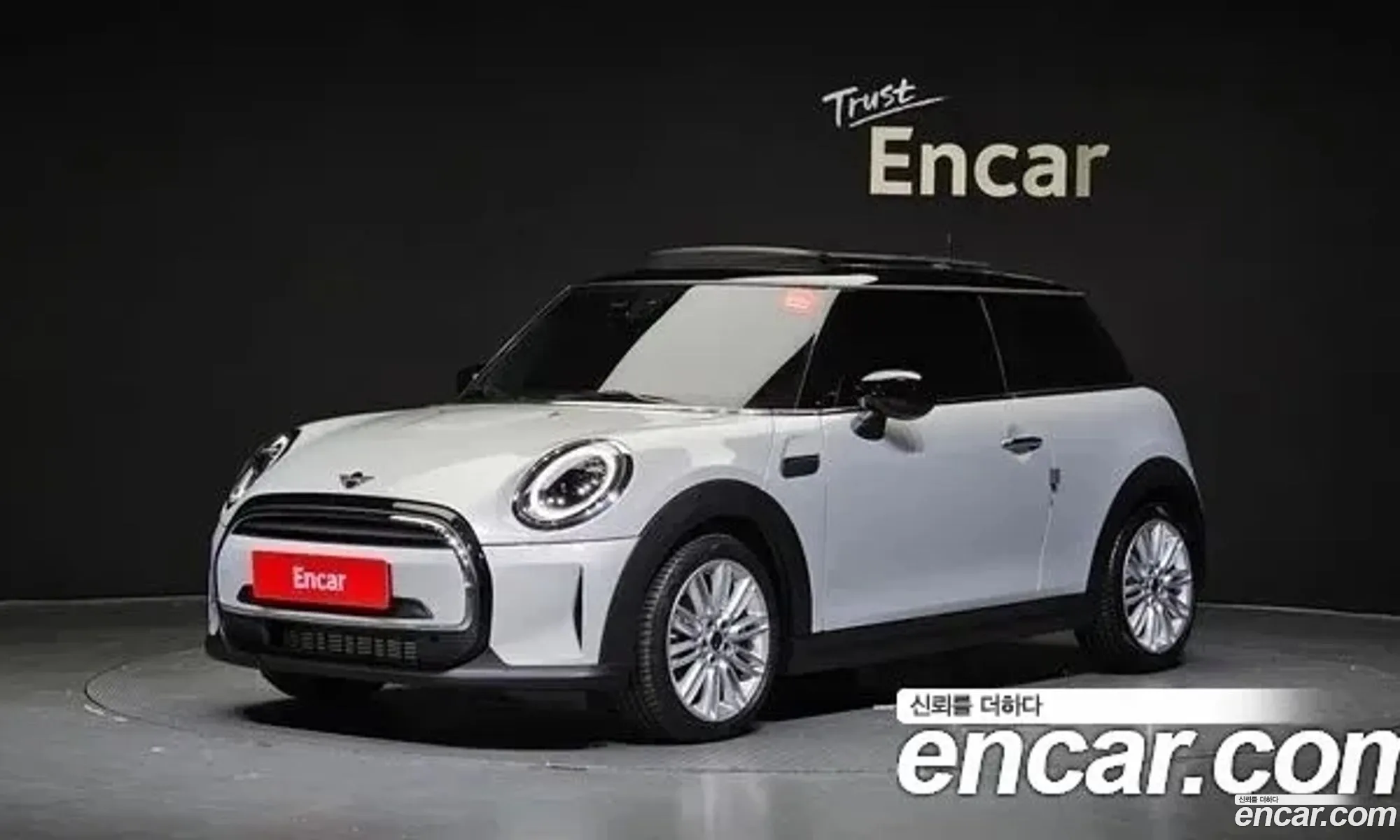 Mini Cooper Classic Plus 2022 - фотография 874878
