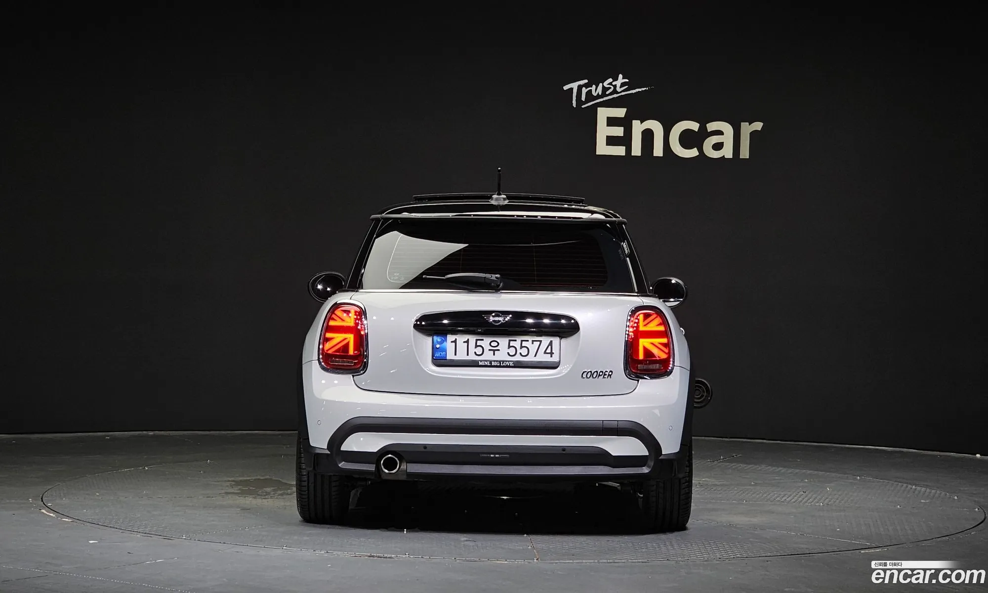Mini Cooper Classic Plus 2022 - фотография 874881