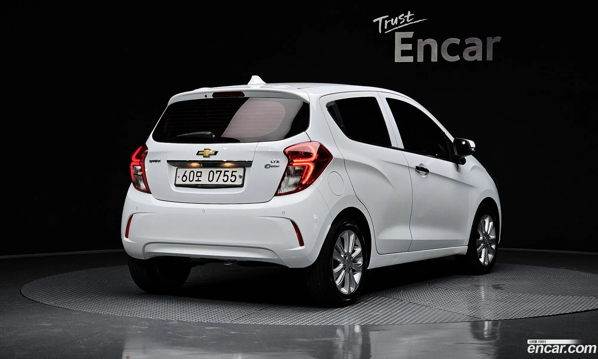 Chevrolet Spark Ltz 2016 - фотография 17824092