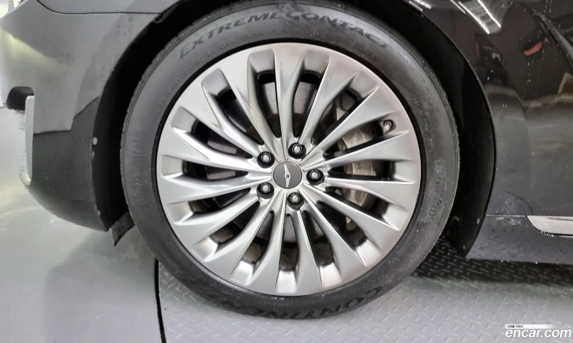 Genesis G90 I 50 Gdi Awd 2017 - фотография 1743508